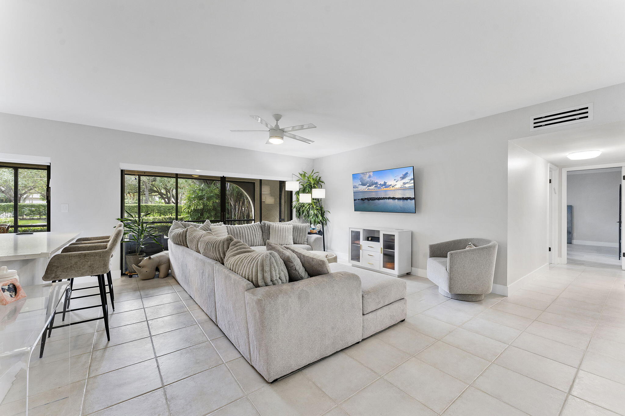 6314 Longboat Lane W Property Photo 10