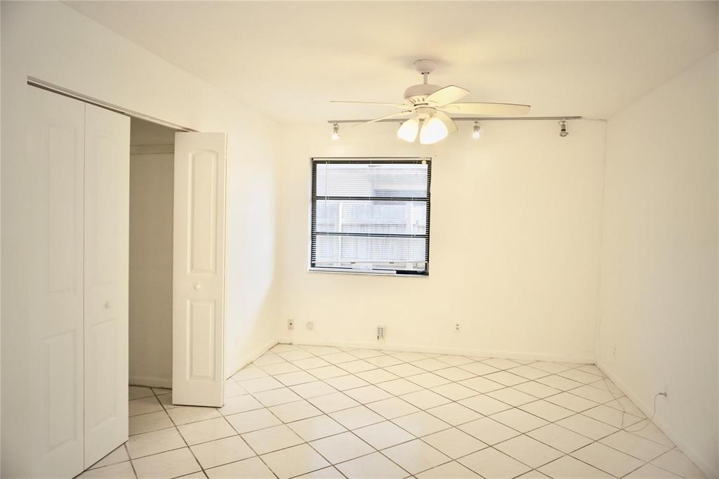5600 N Park Property Photo 6