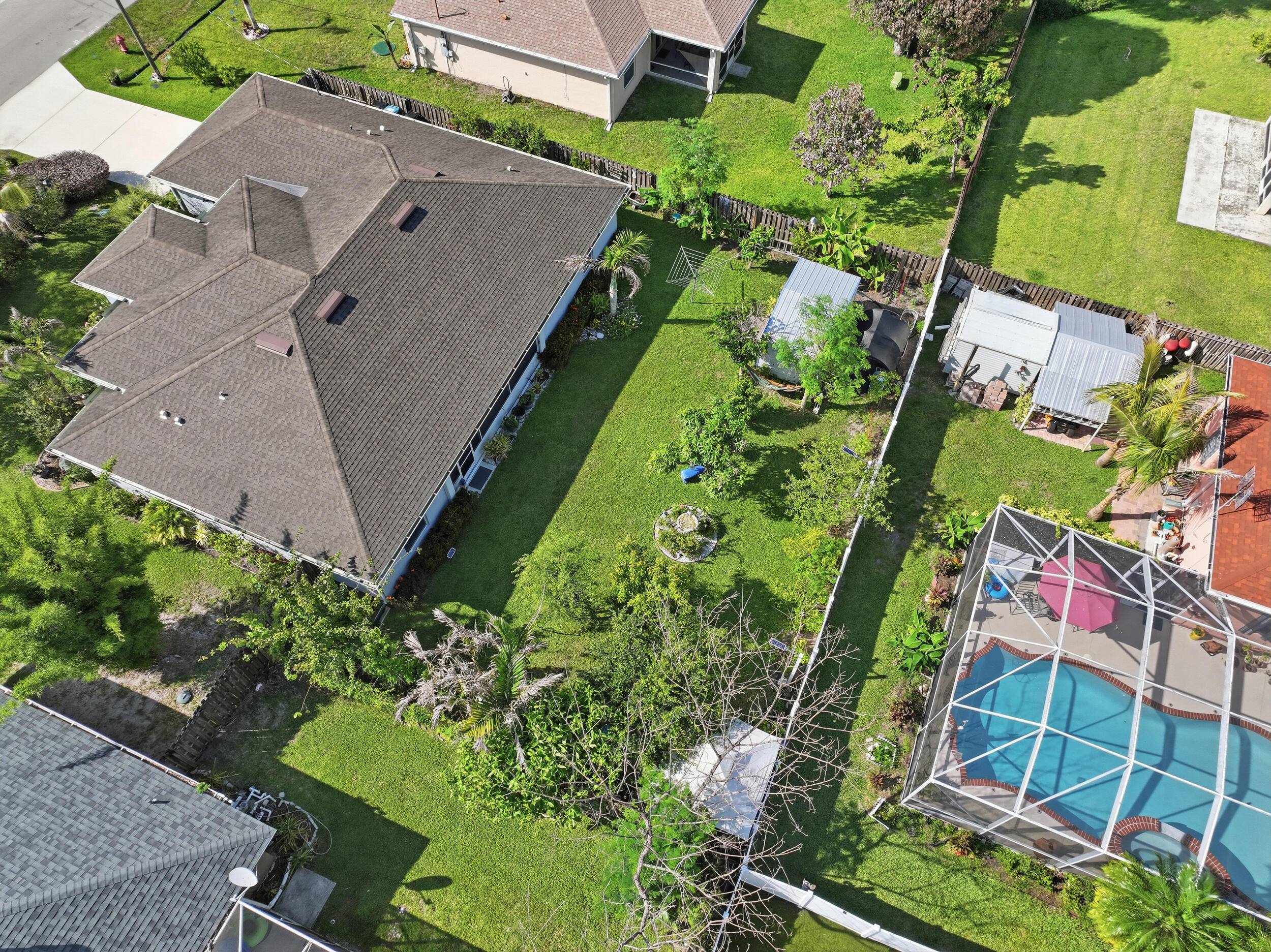 2081 Sw Tropical Terrace Property Photo 52