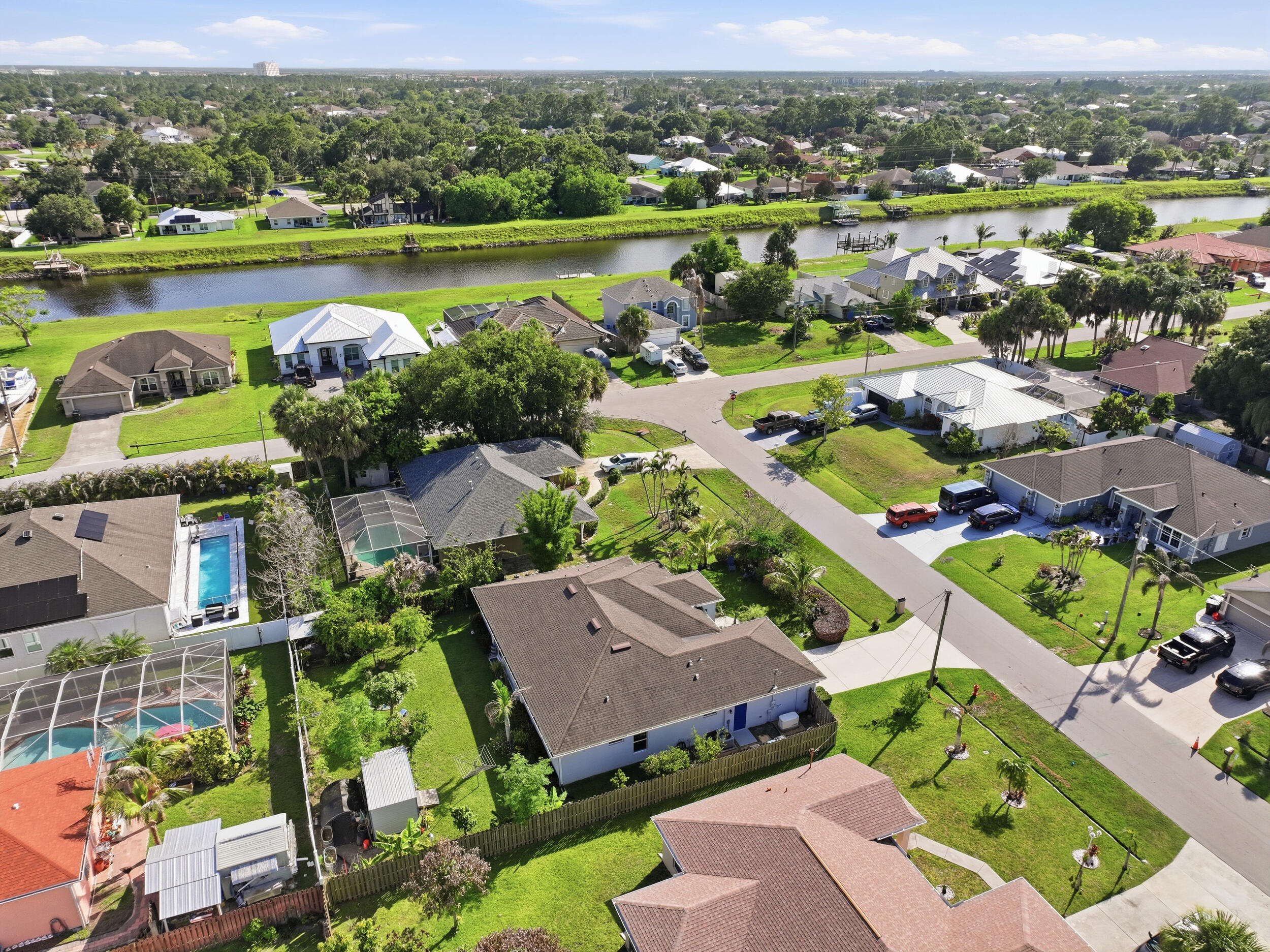 2081 Sw Tropical Terrace Property Photo 57