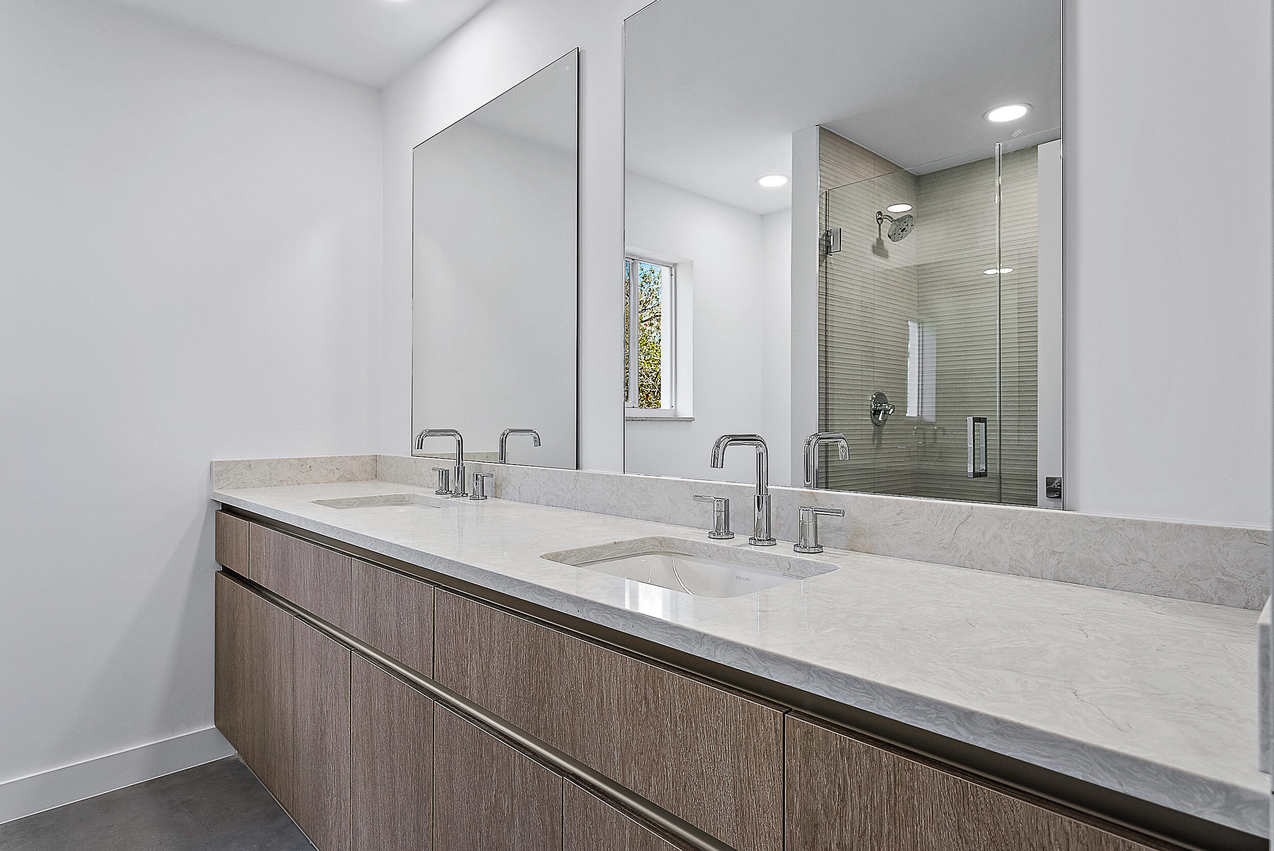 802 Captains Way Property Photo 6