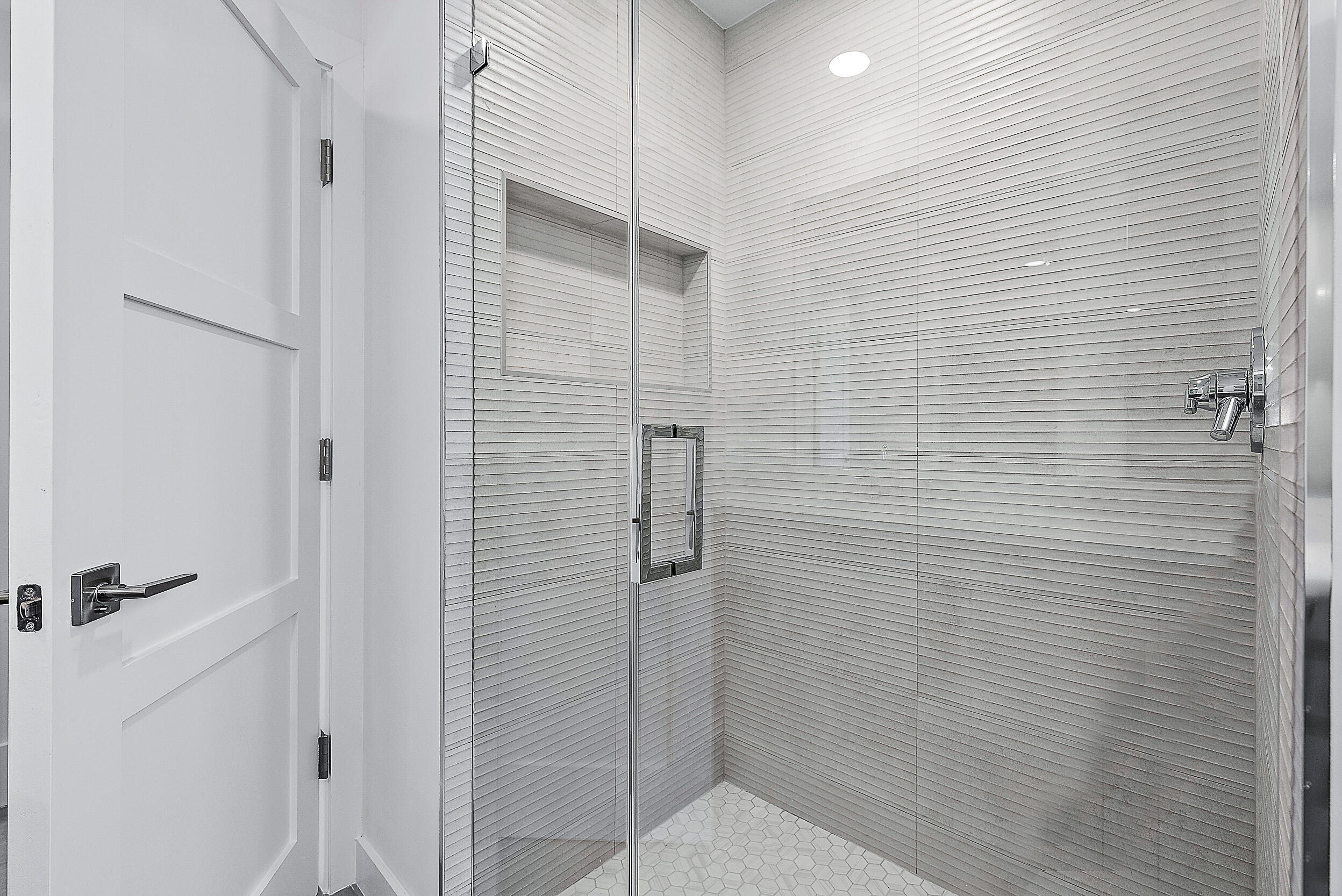 802 Captains Way Property Photo 7