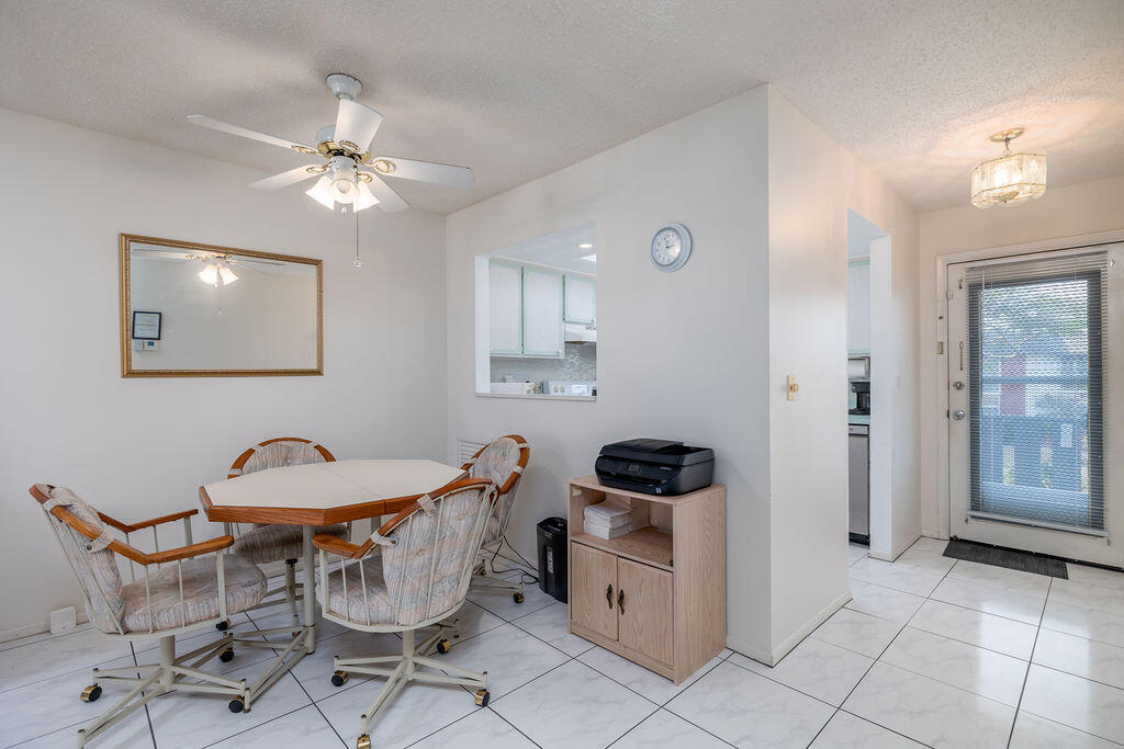 2929 Se Ocean Boulevard 130-8 Property Photo 7