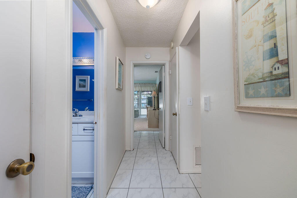 2929 Se Ocean Boulevard 130-8 Property Photo 15