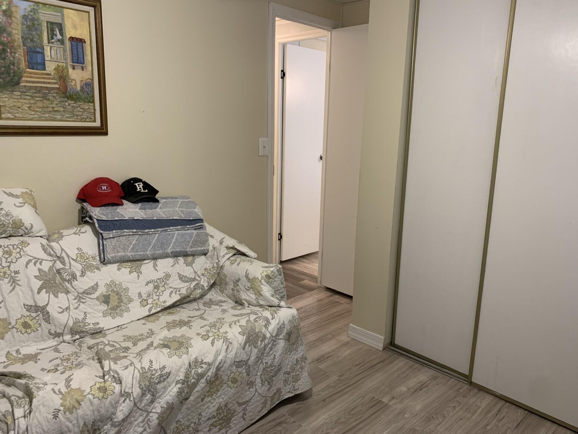 40 Florida Way Property Photo 12