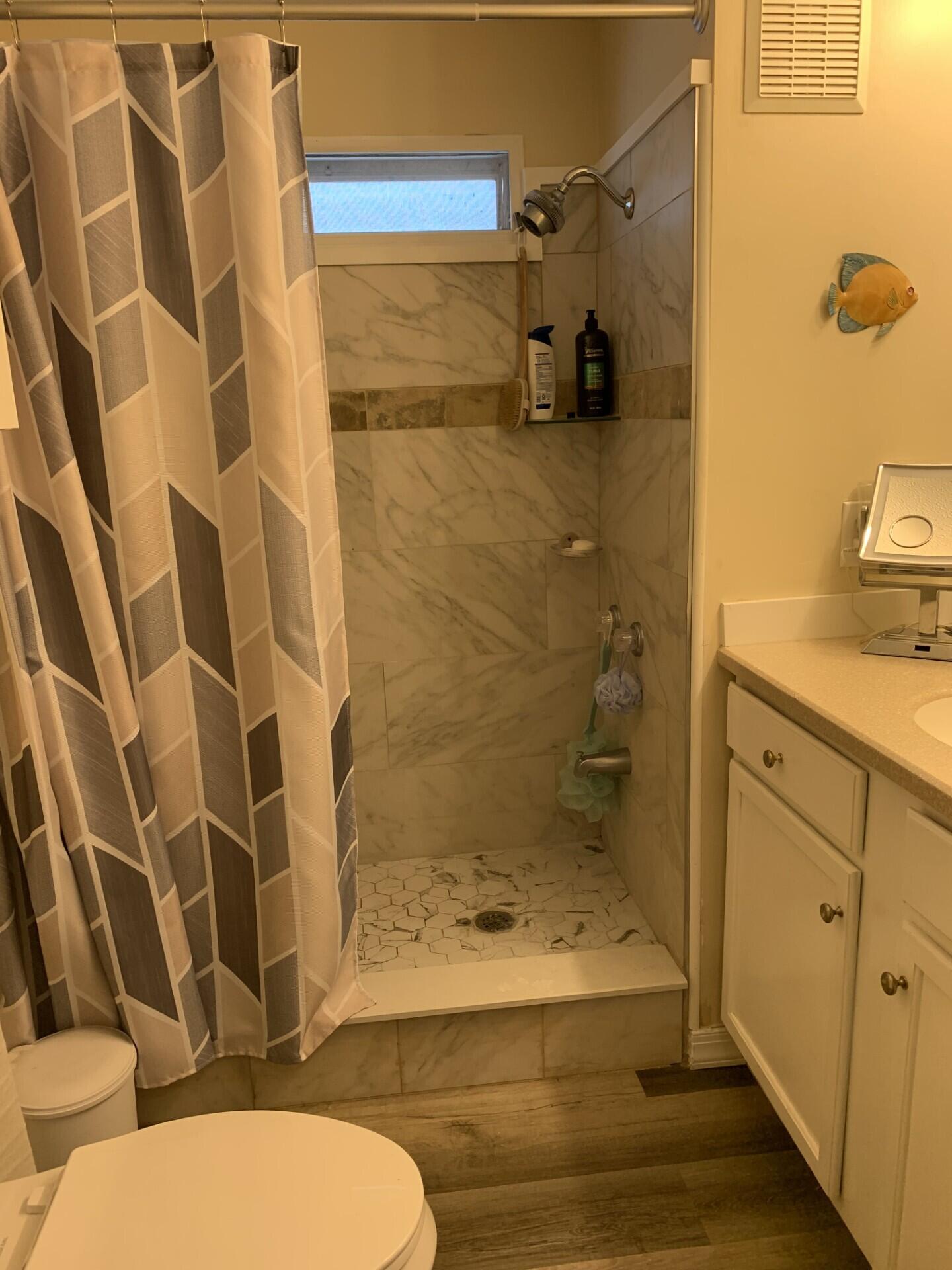 40 Florida Way Property Photo 17