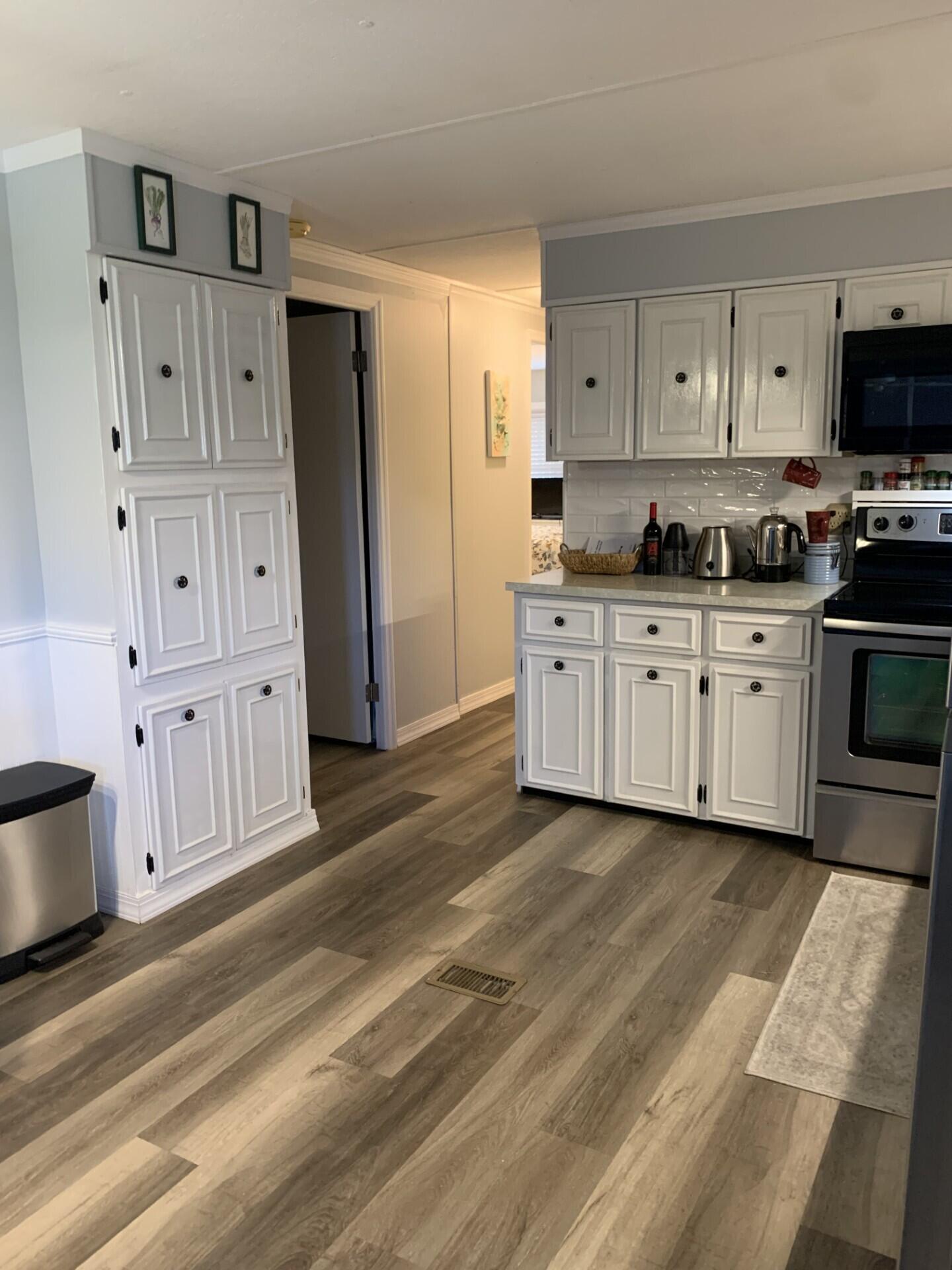 40 Florida Way Property Photo 19