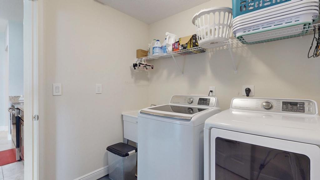 4201 Sw Mcclellen Street Property Photo 59