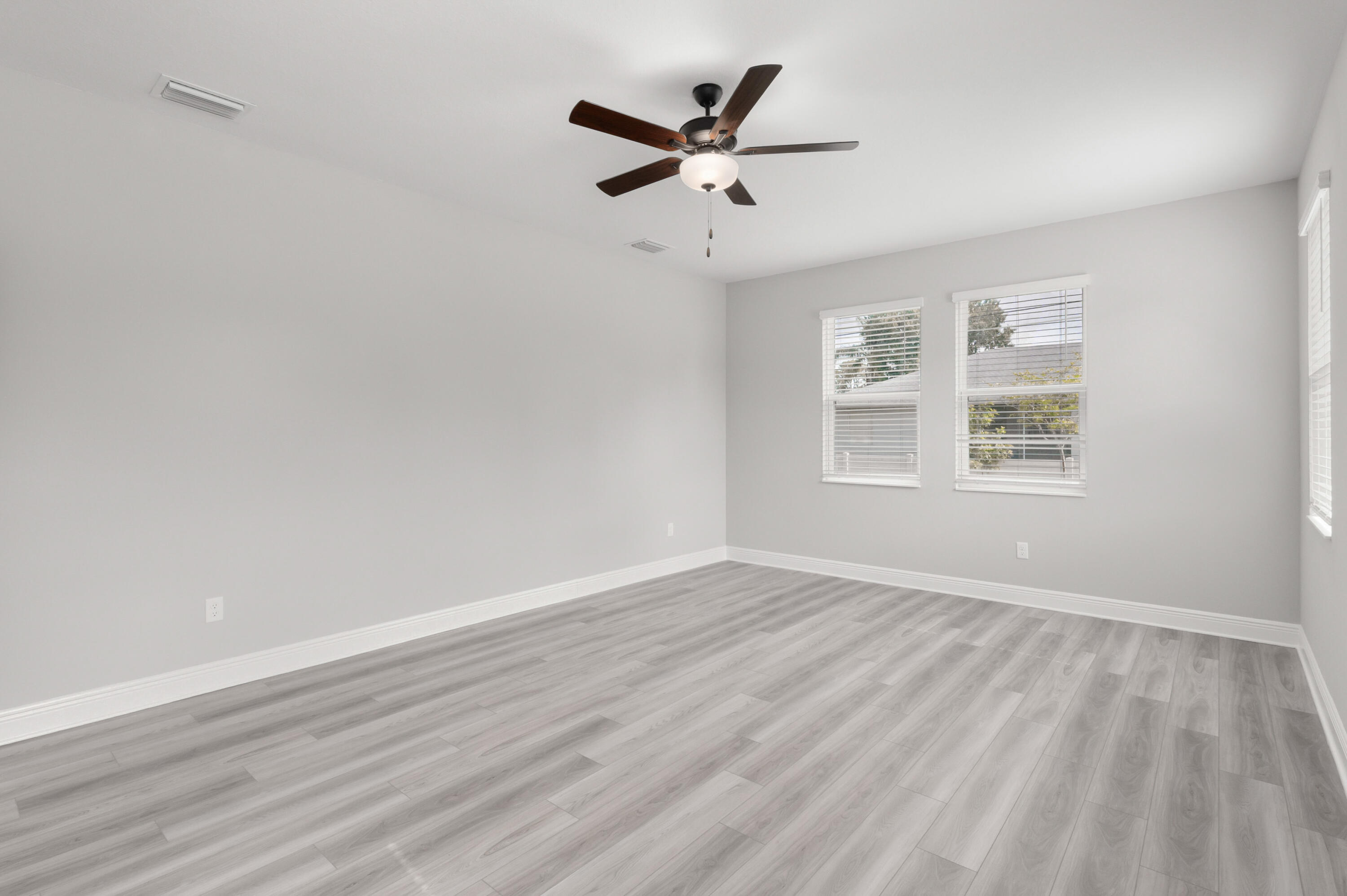 1079 Sw Placetas Avenue Property Photo 10