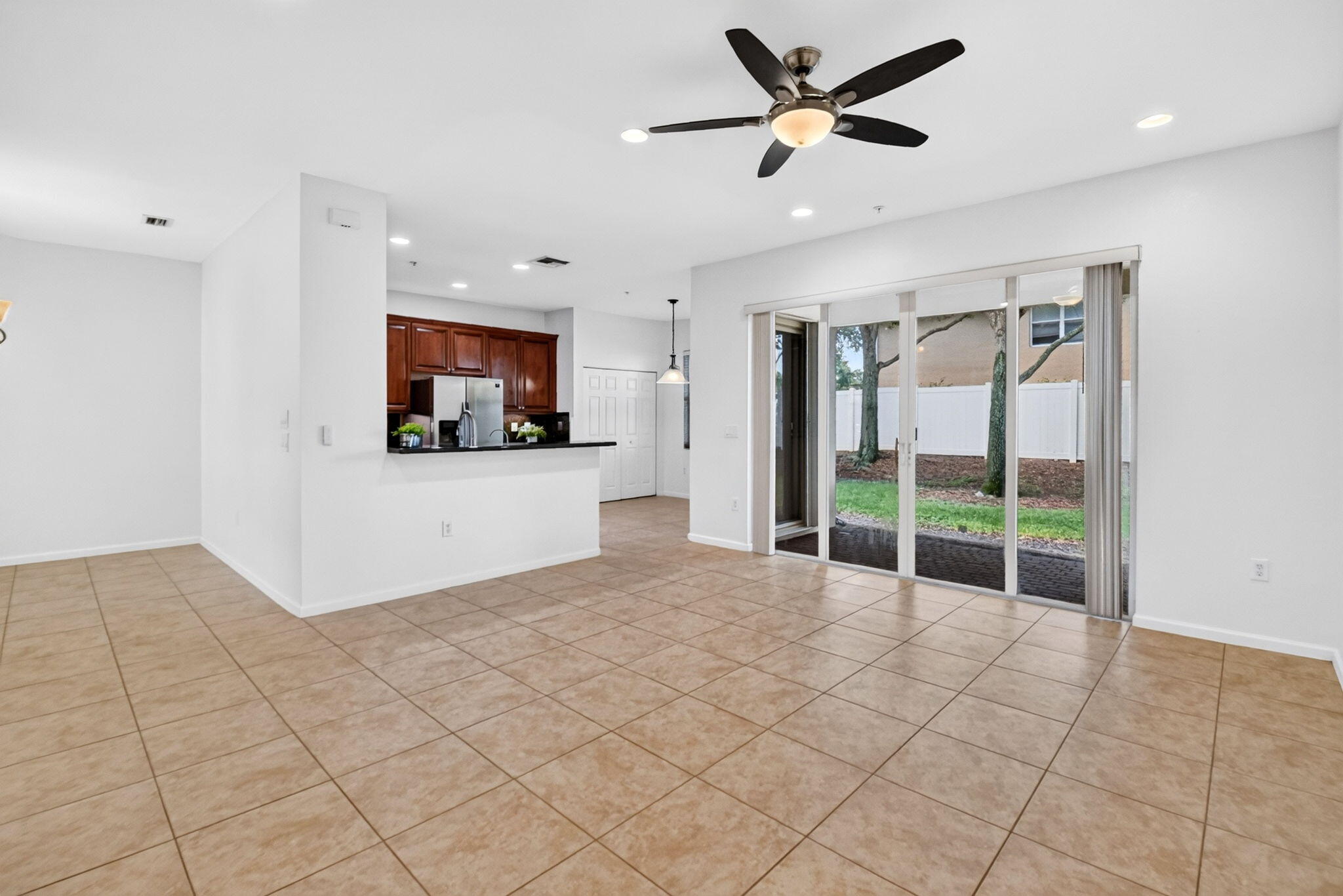 7662 Spatterdock Drive Property Photo 3