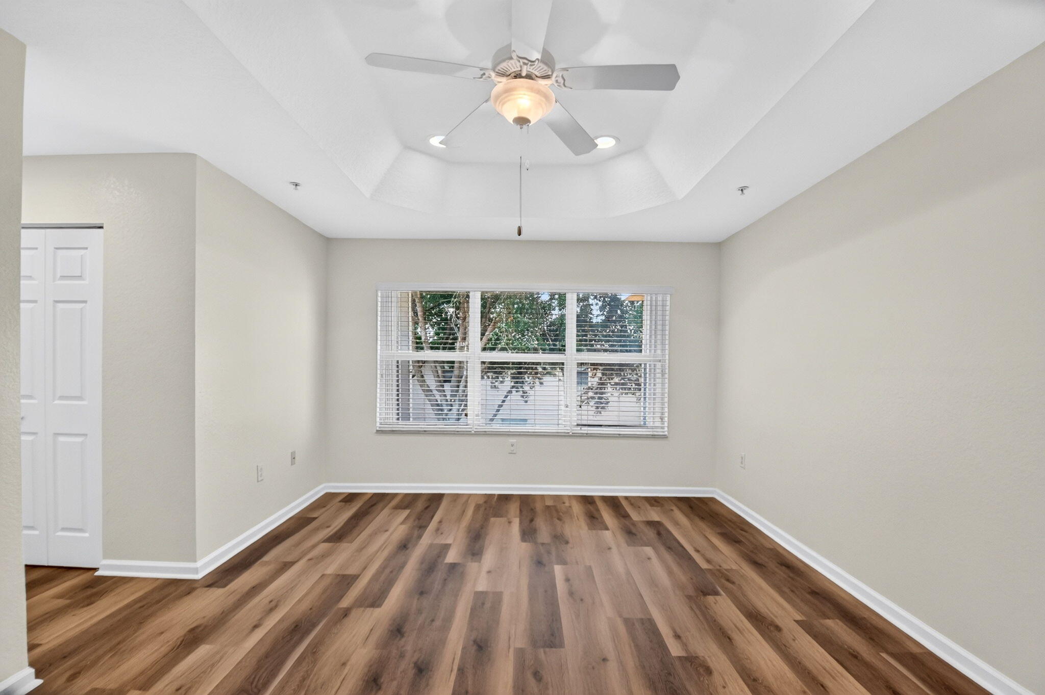 7662 Spatterdock Drive Property Photo 4