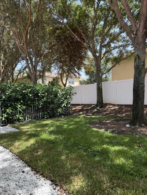 7662 Spatterdock Drive Property Photo 5