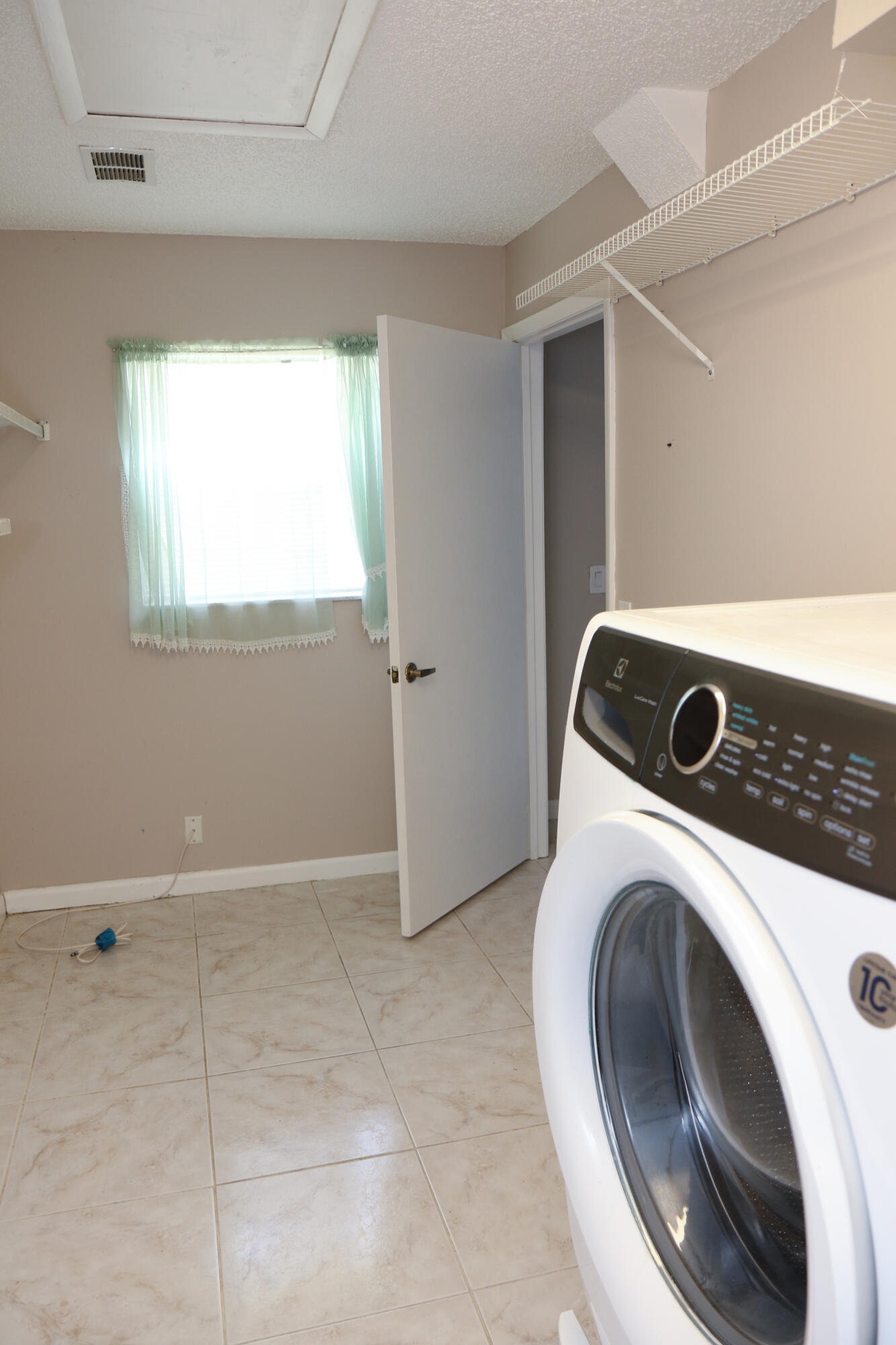 1160 Nw Lombardy Drive Property Photo 28
