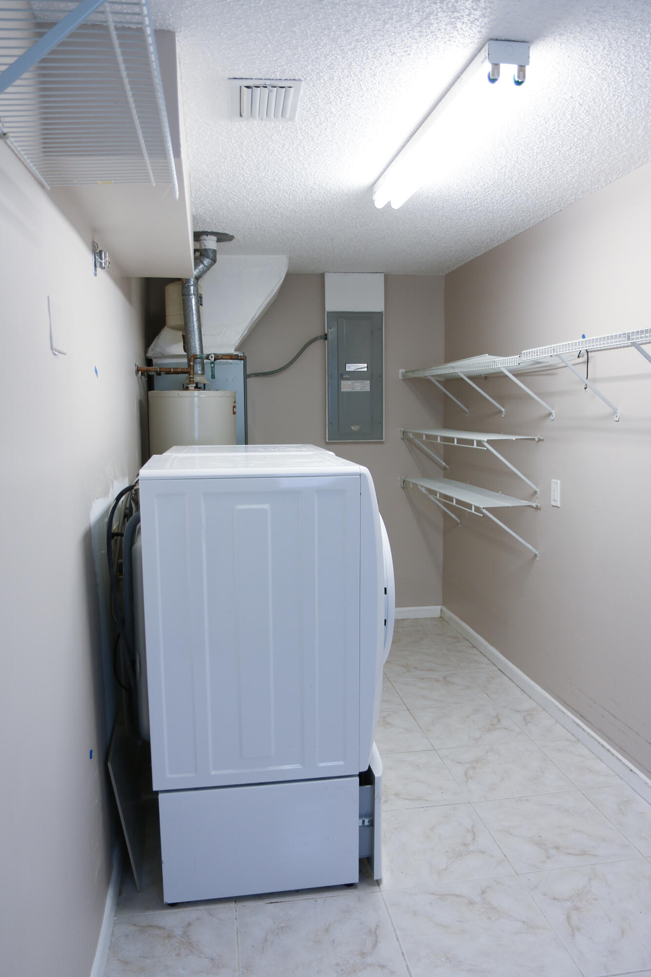 1160 Nw Lombardy Drive Property Photo 29