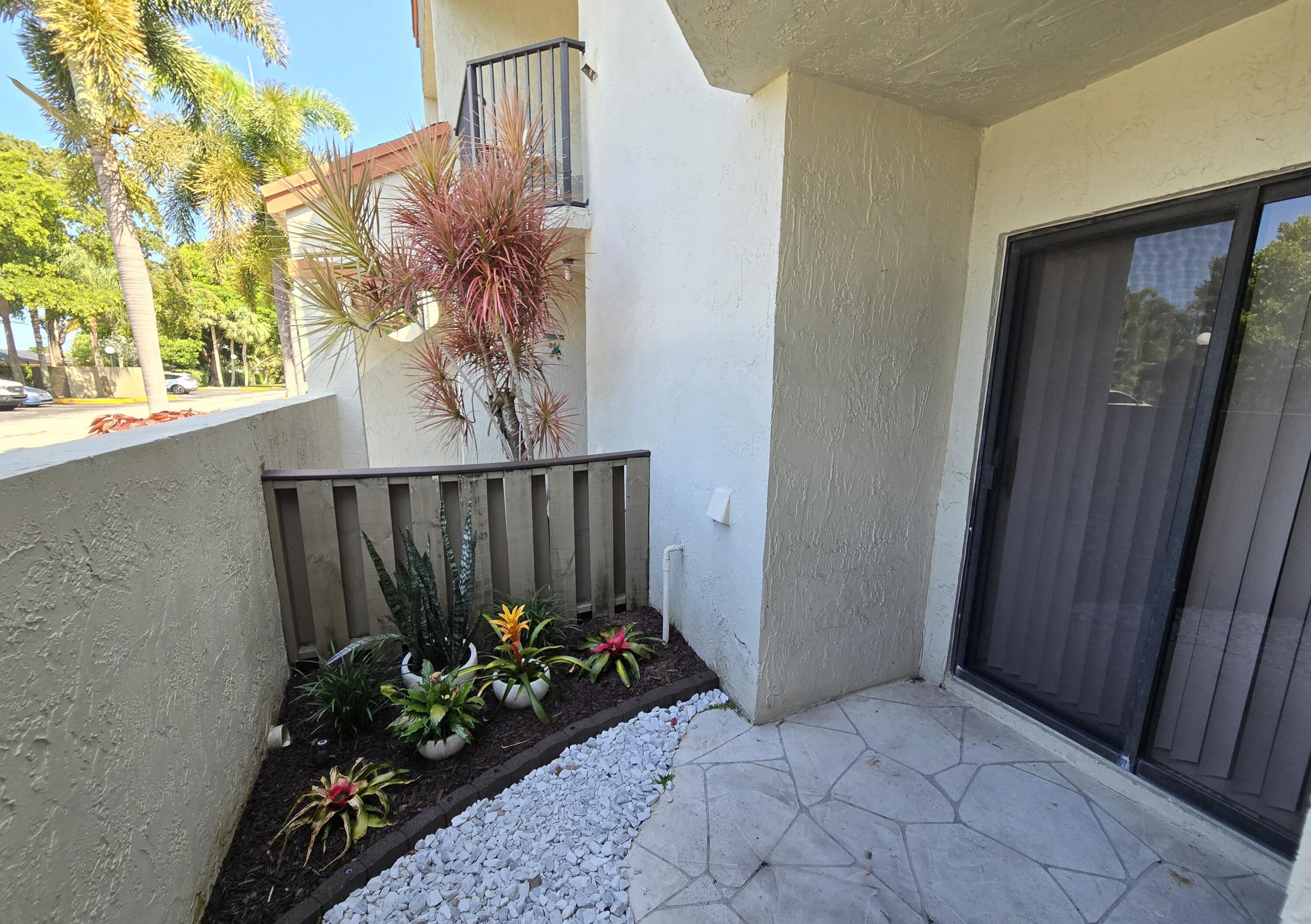 5577 Courtyard Drive Property Photo 9