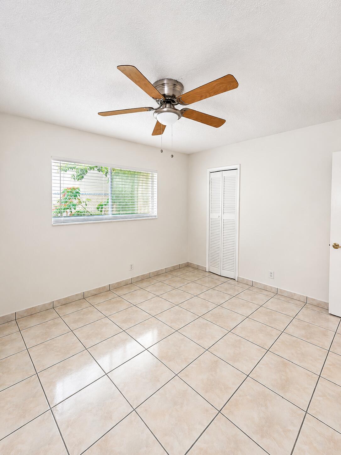1814 E Oakland Park 41 Property Photo 6
