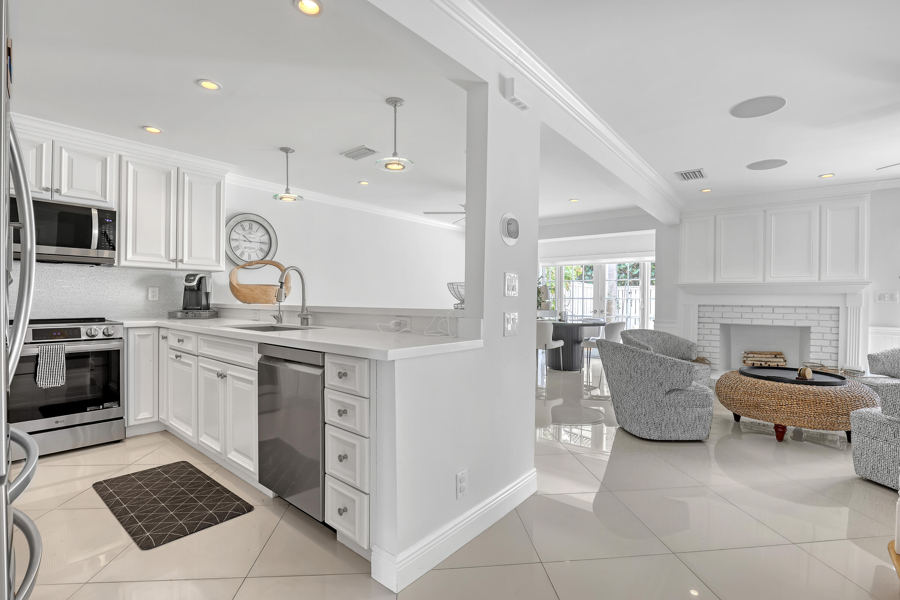 220 Celestial Way 6 Property Photo 10