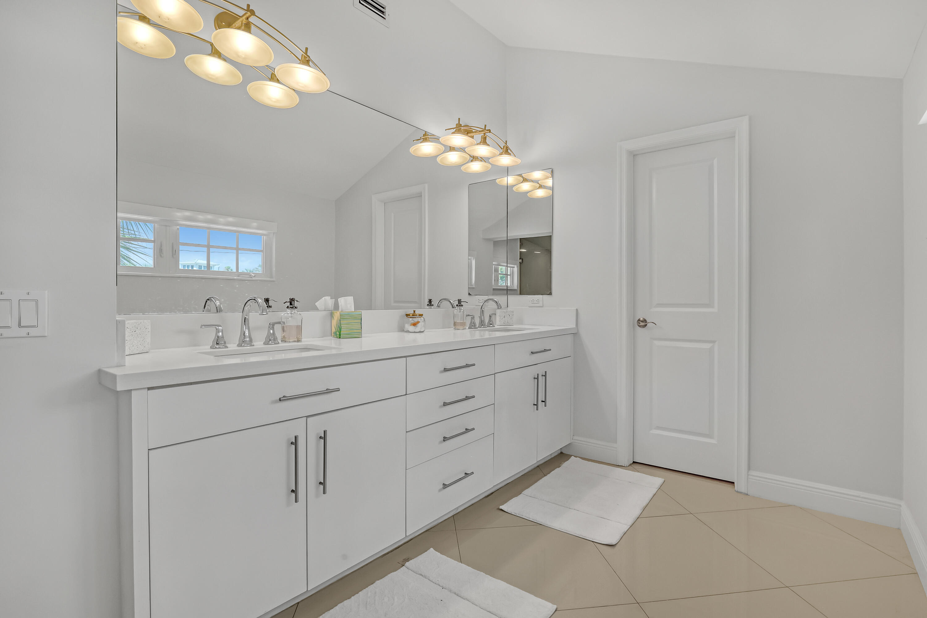 220 Celestial Way 6 Property Photo 12