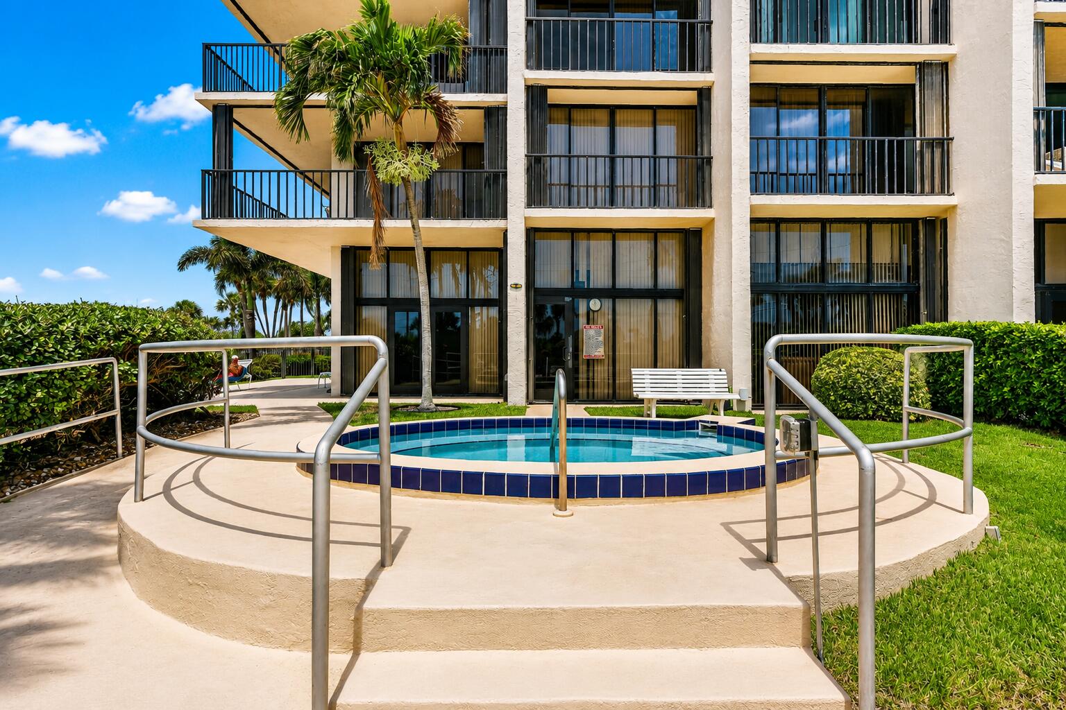 5047 N Highway A1a 1704 Property Photo 47