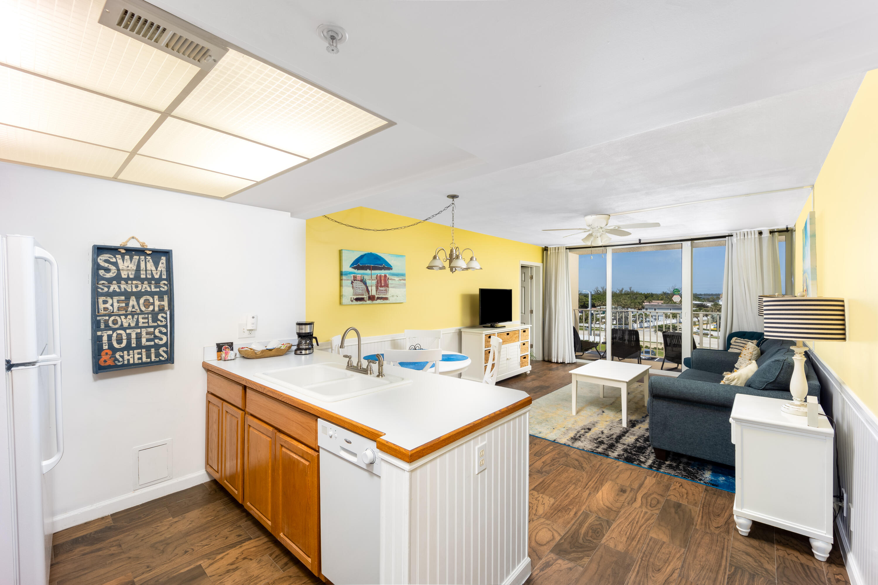 9800 S Ocean Drive 415 Property Photo 5