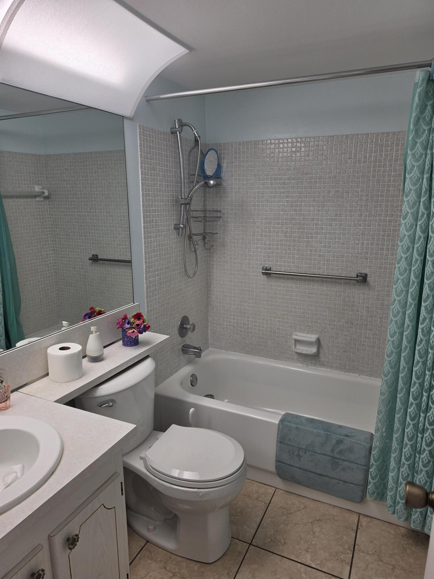15 Markham A Property Photo 12