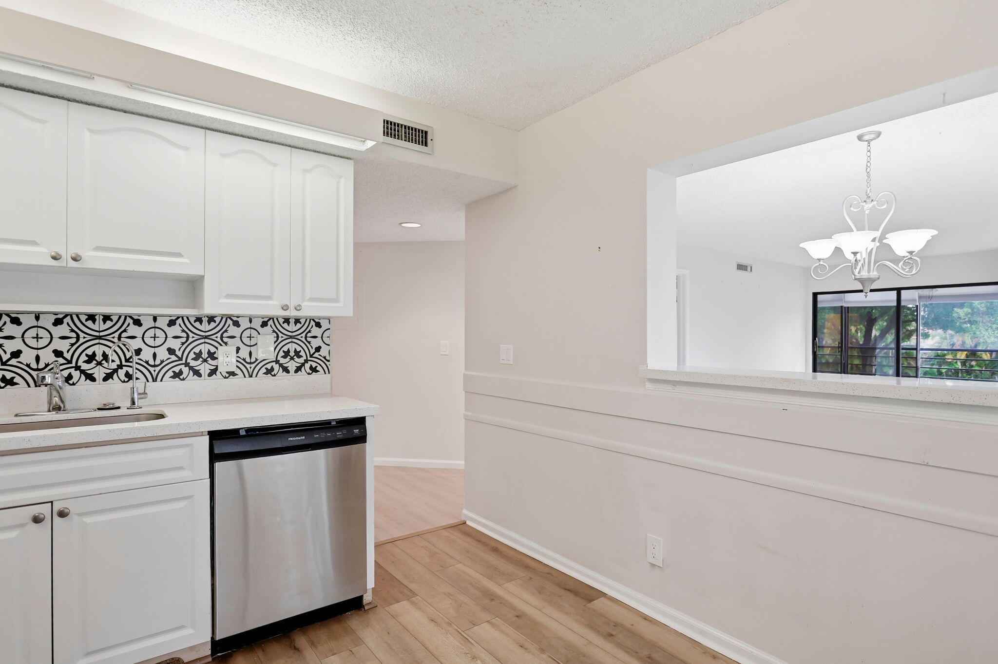10110 Cedar Point Boulevard 206 Property Photo 7