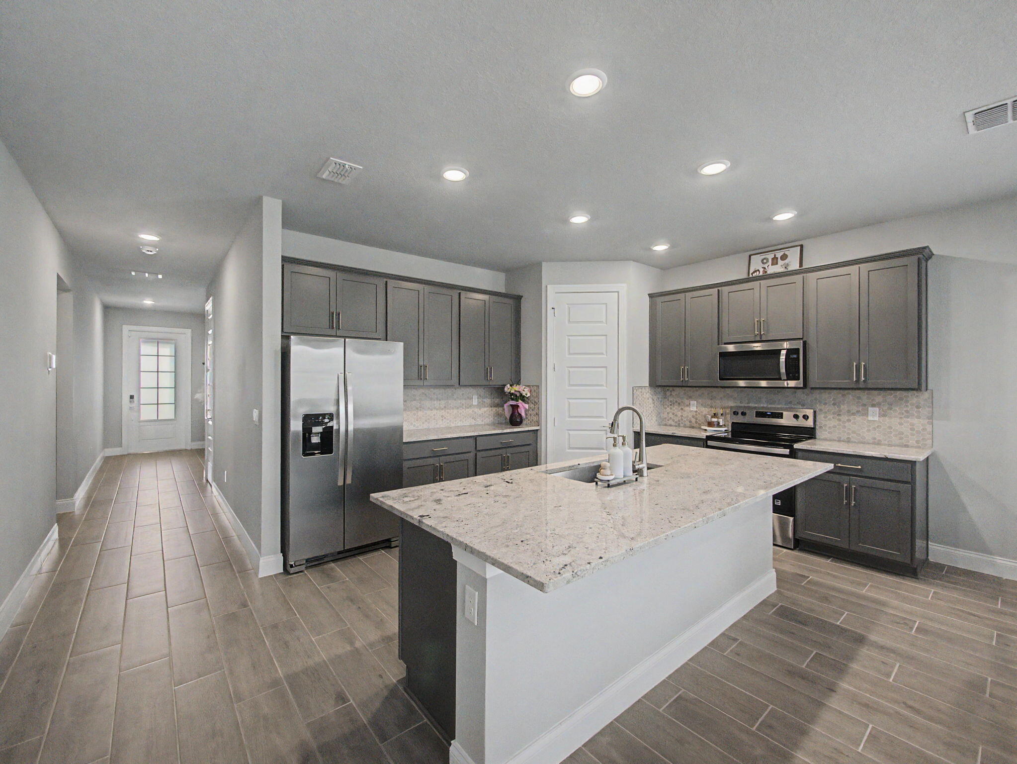 9049 Dahlia Circle Property Photo 8