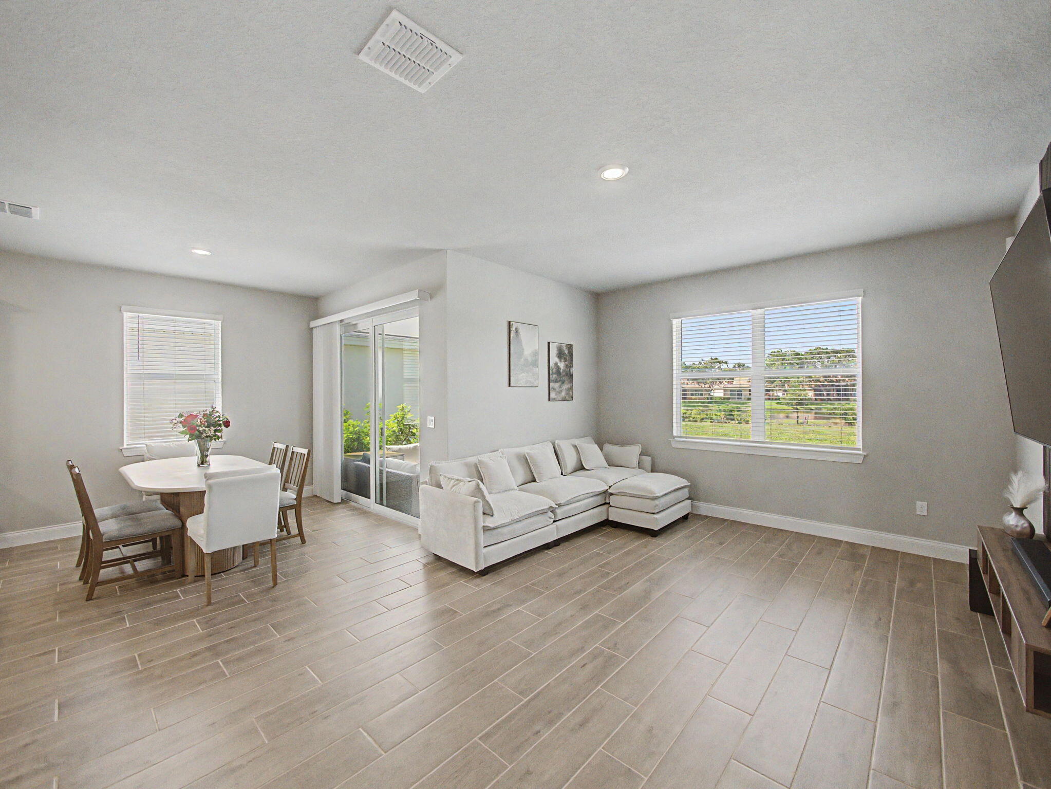 9049 Dahlia Circle Property Photo 12