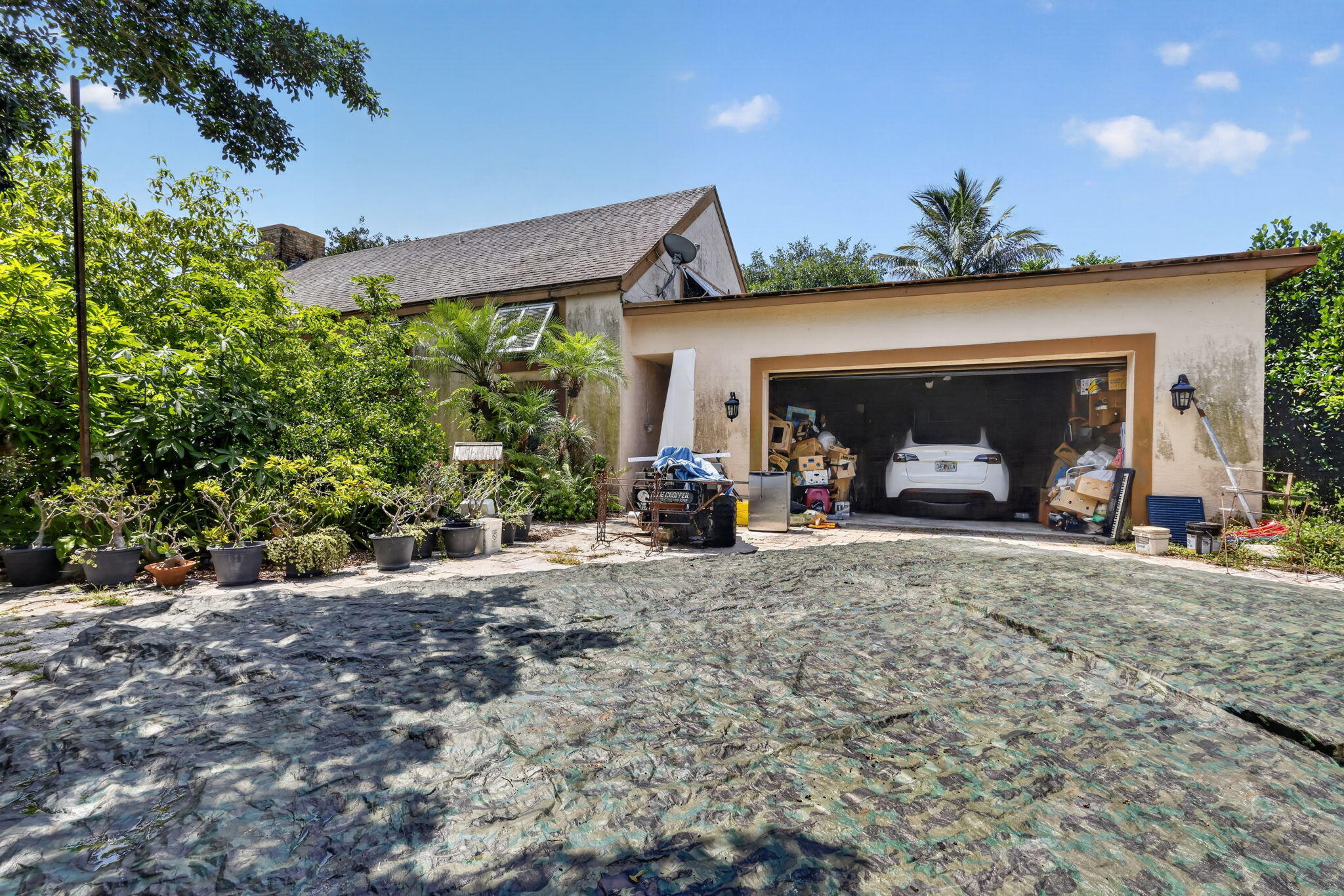 6022 Western Way Property Photo 1