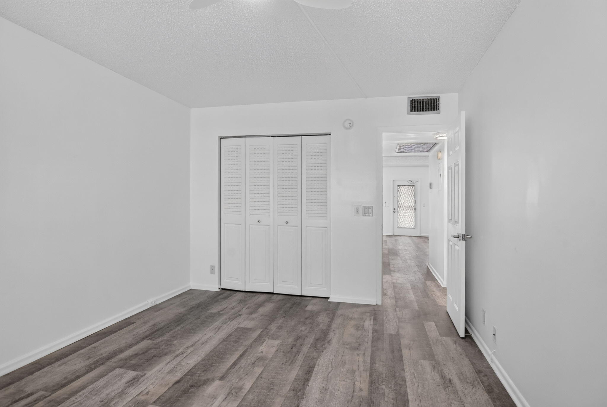 3045 Cornwall C Property Photo 14