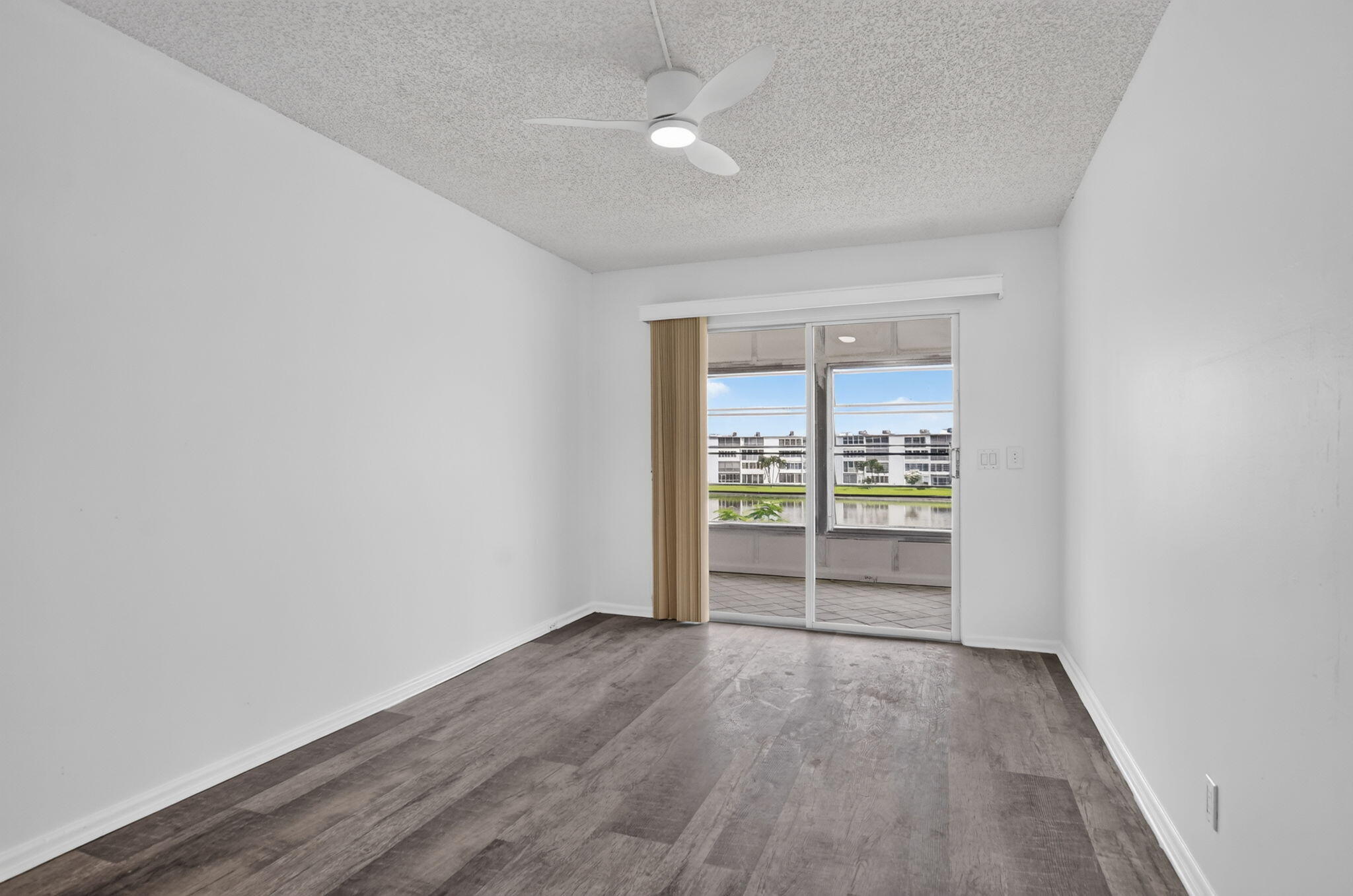 3045 Cornwall C Property Photo 17