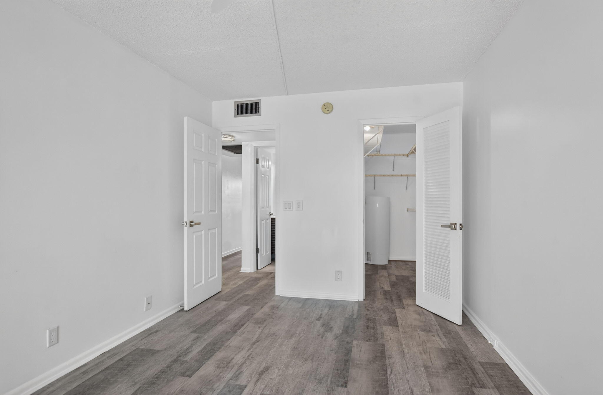 3045 Cornwall C Property Photo 19
