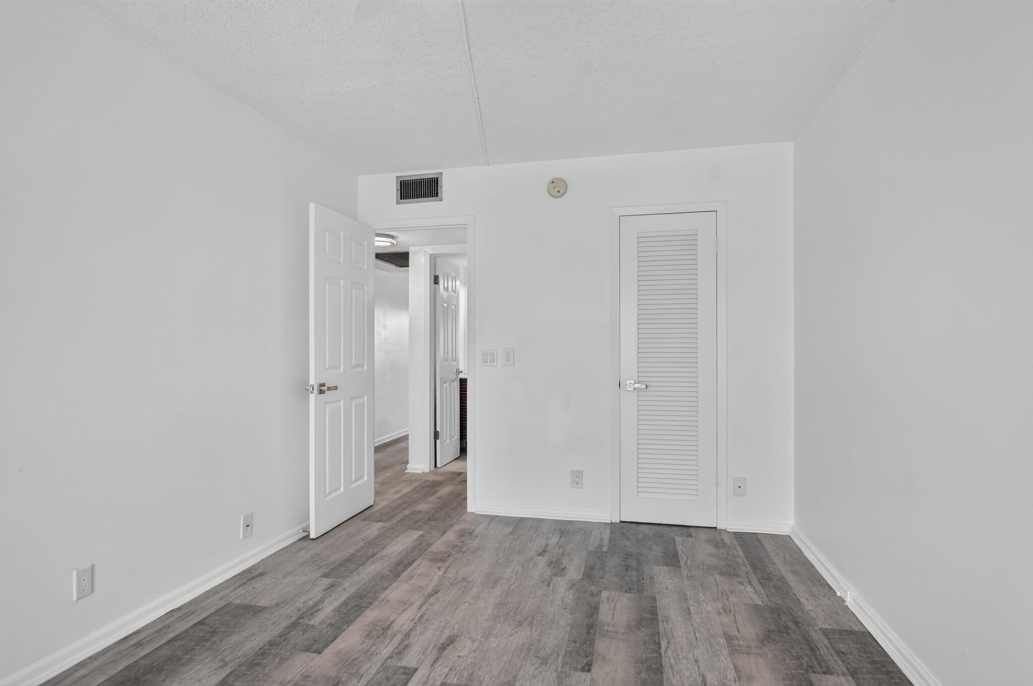 3045 Cornwall C Property Photo 20