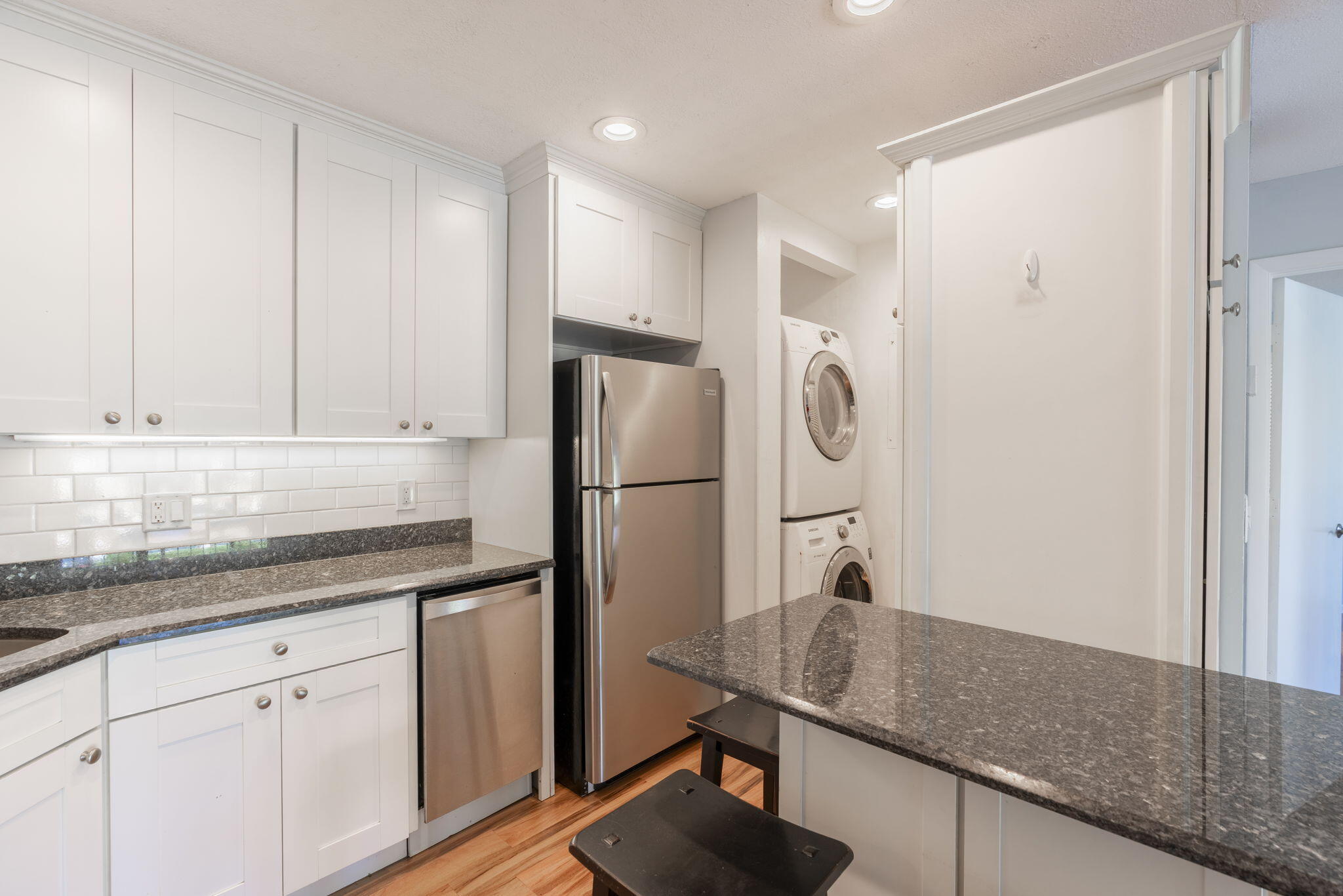 610 Sea Pine Way B2 Property Photo 10