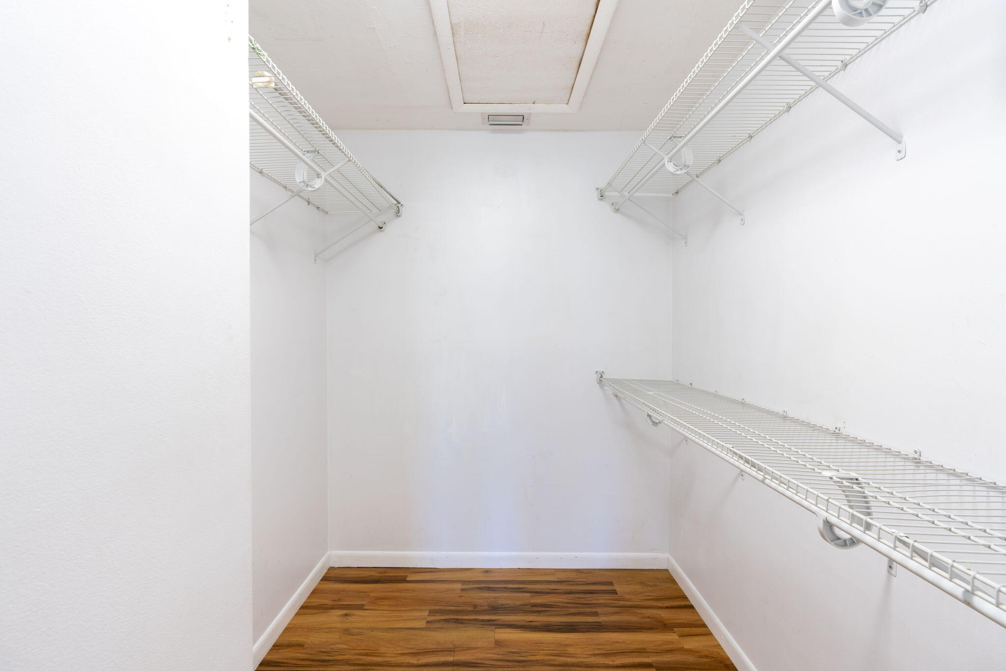 610 Sea Pine Way B2 Property Photo 15