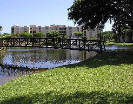 825 Egret Circle 206 Property Photo 1