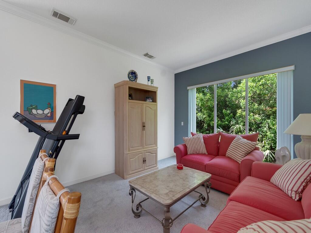 709 Sw Andros Cove Property Photo 14