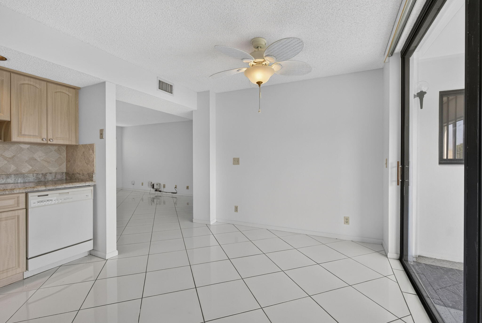 5340 Las Verdes Circle 307 Property Photo 26