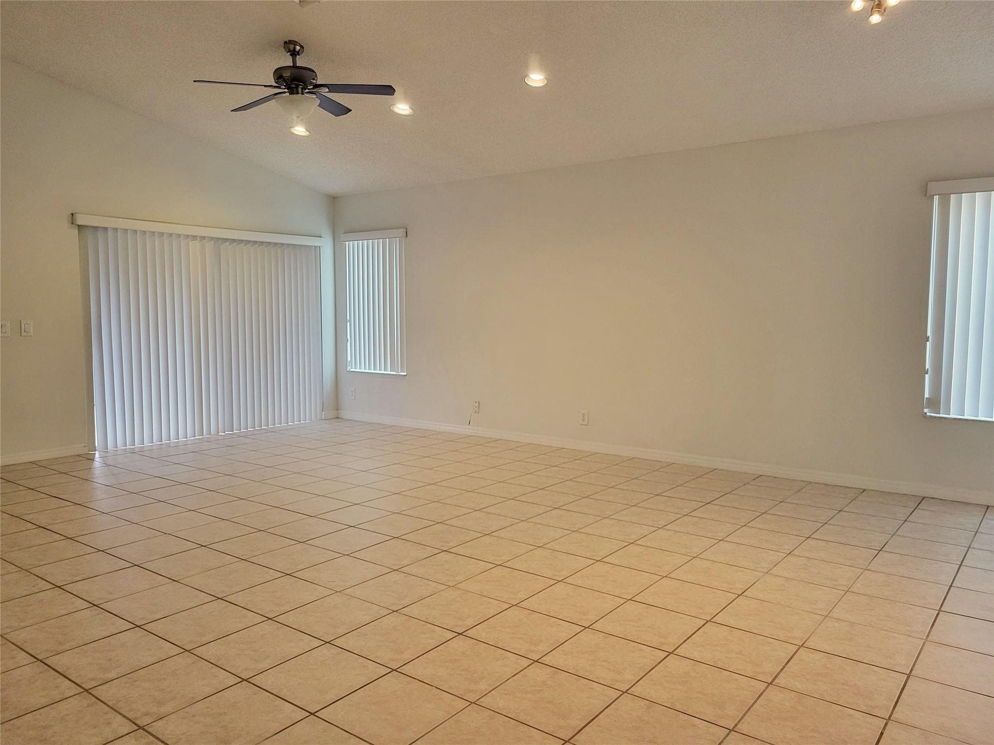 1409 Sabal Trail Property Photo 7