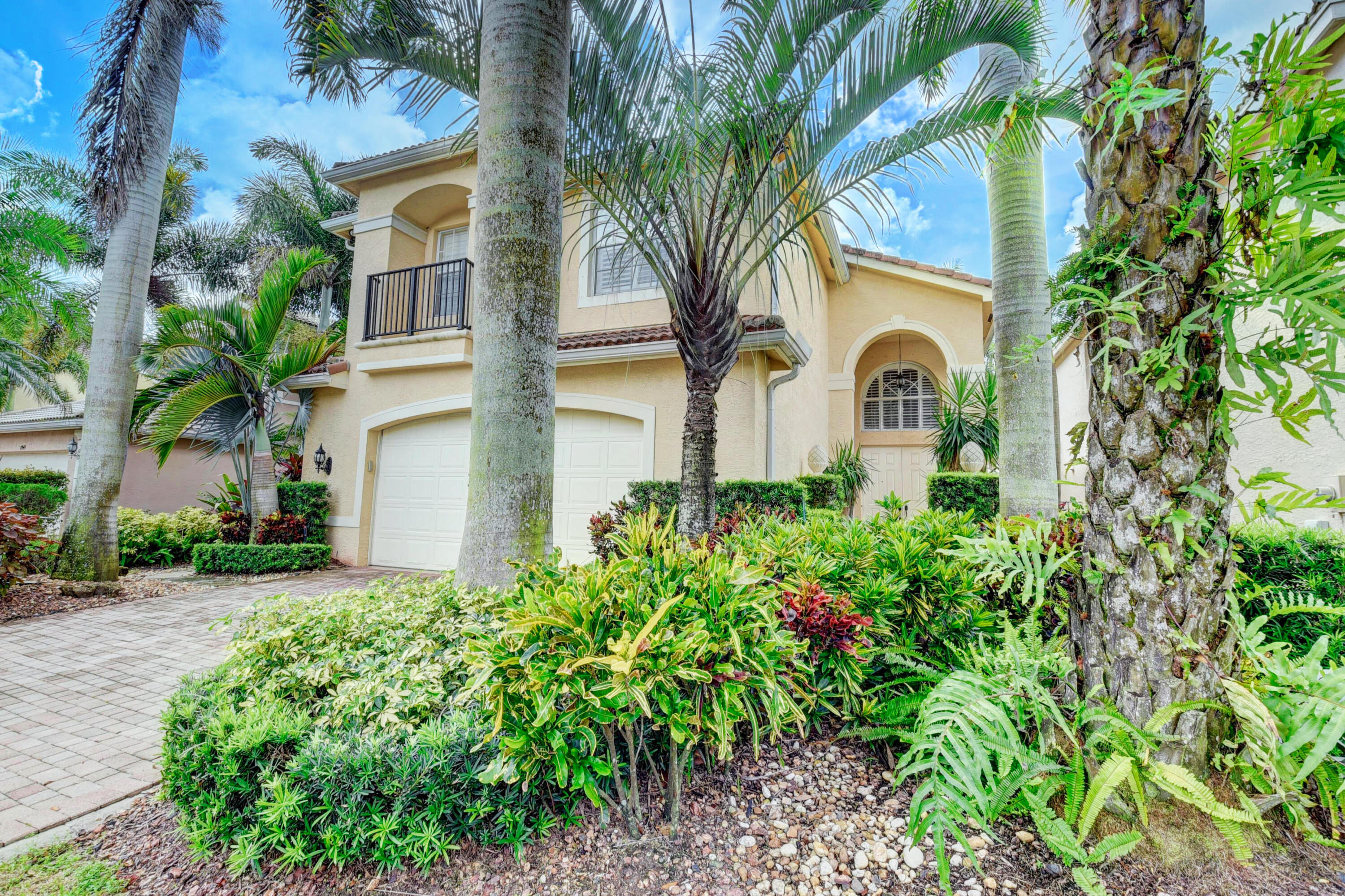 8957 Sandy Crest Lane Property Photo 2