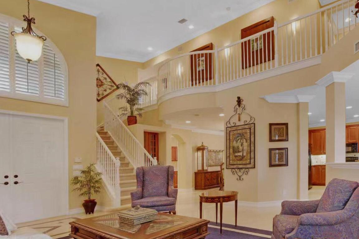 8957 Sandy Crest Lane Property Photo 8