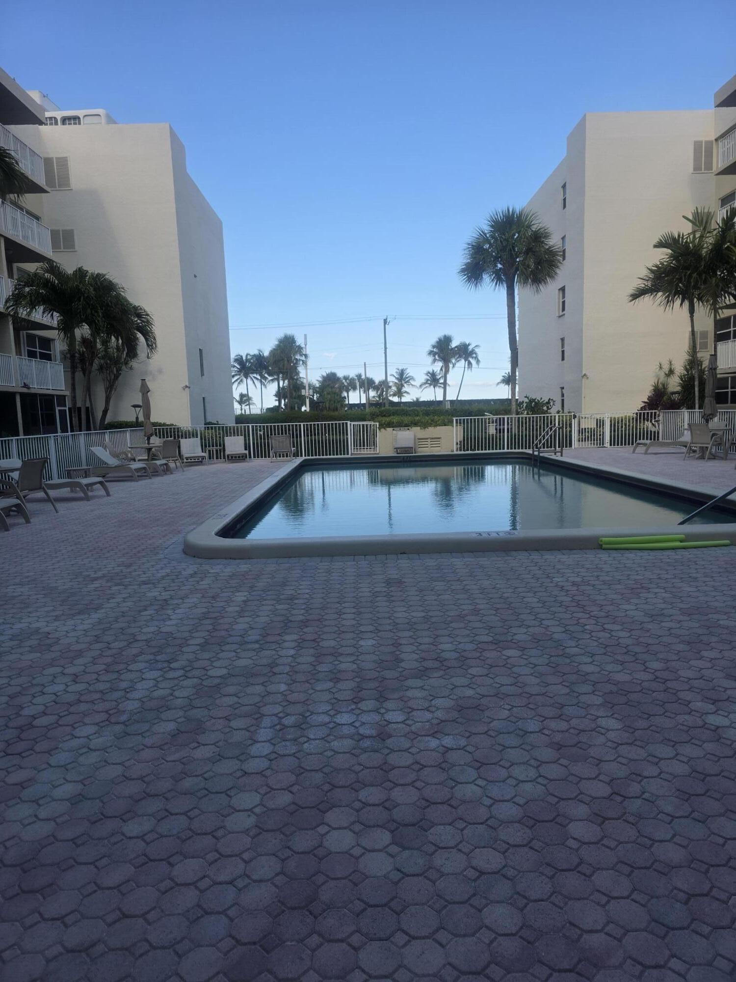 2929 S Ocean Boulevard 5060 Property Photo 1