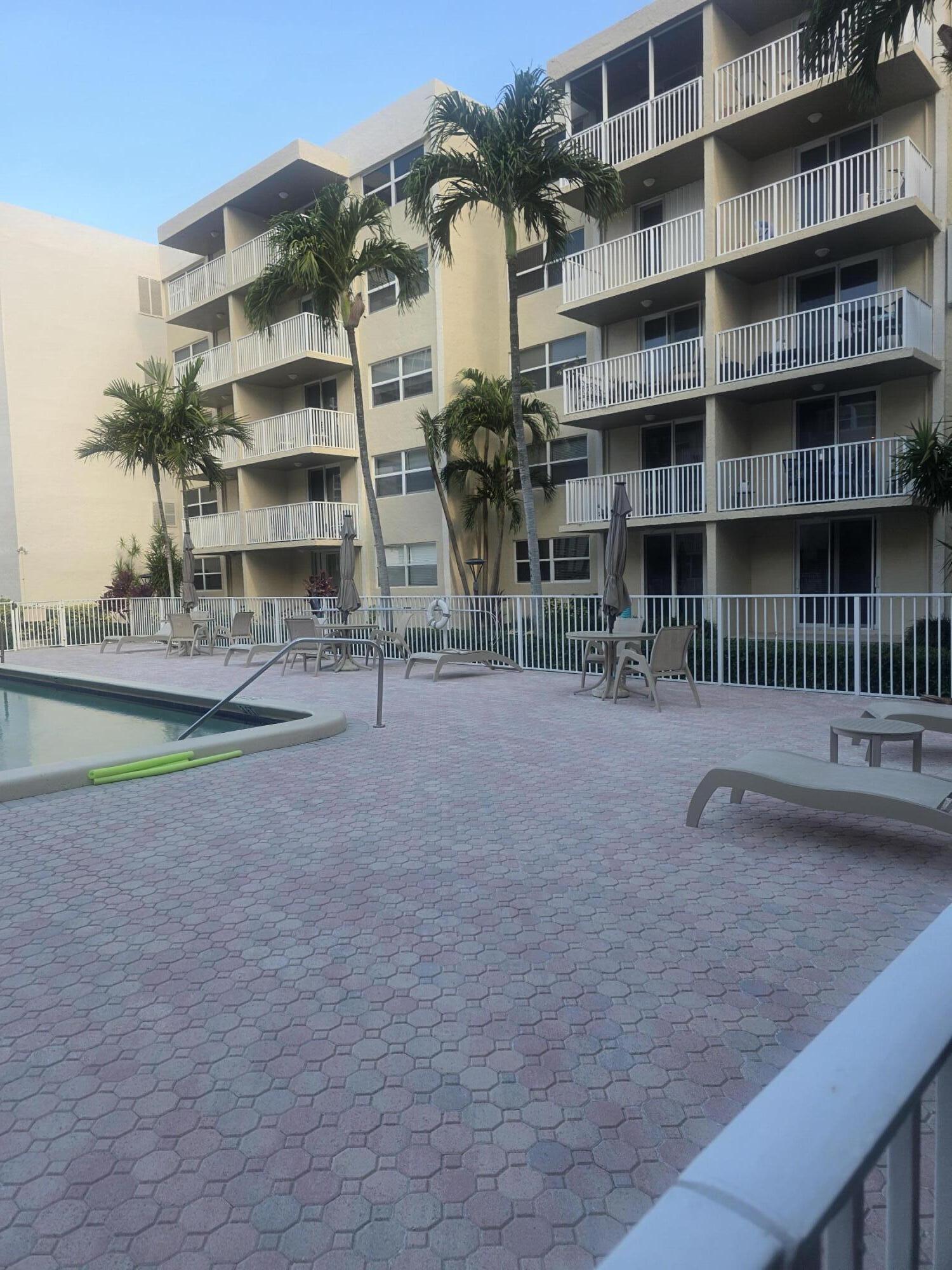 2929 S Ocean Boulevard 5060 Property Photo 4