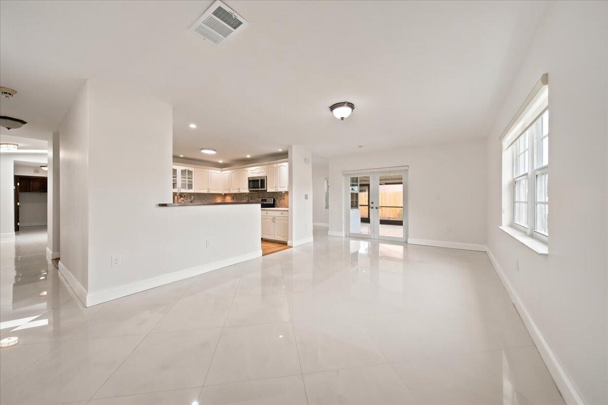 20009 Nw 66th Place Property Photo 11