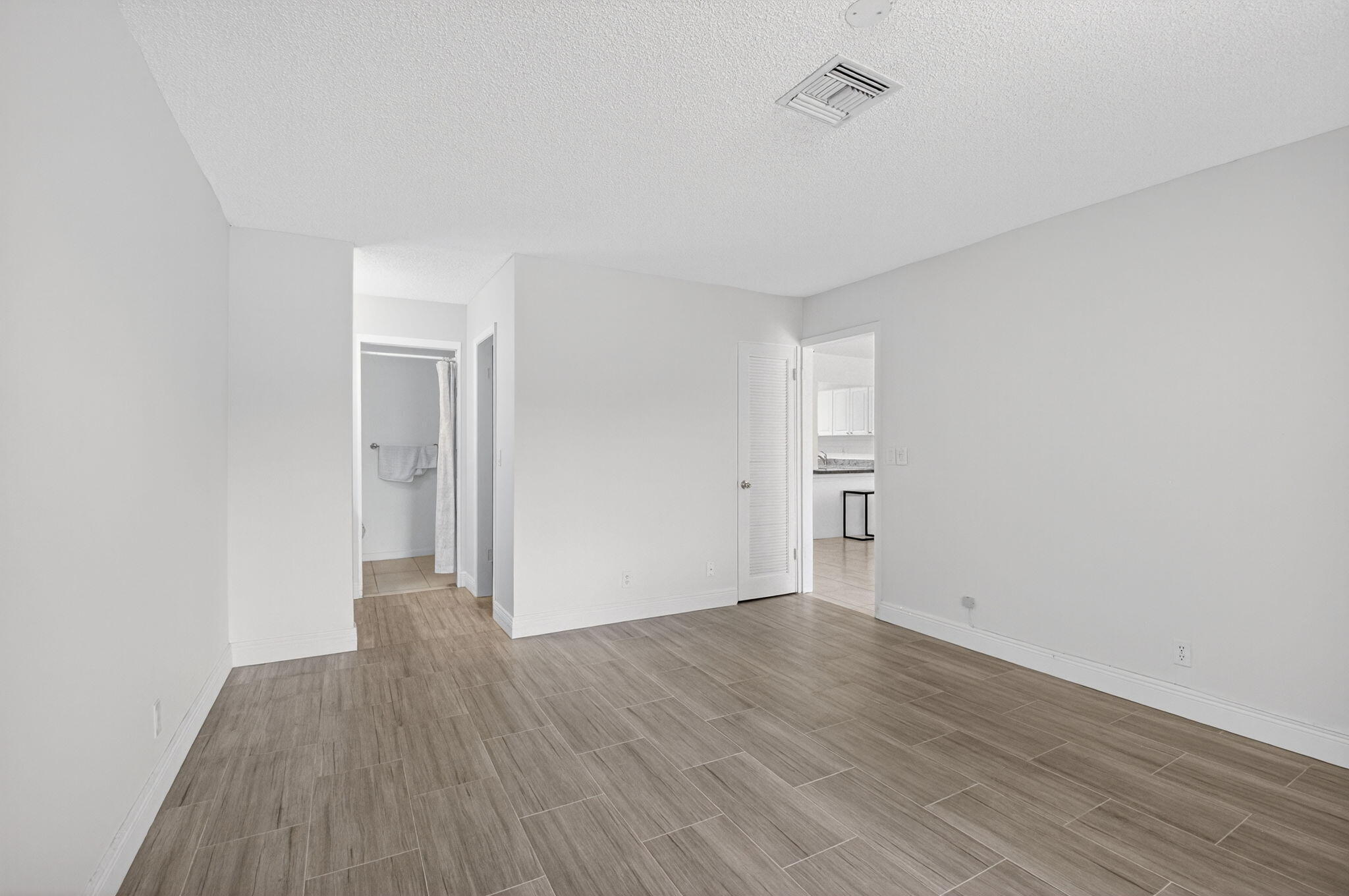 13984 Vía Flora B Property Photo 22