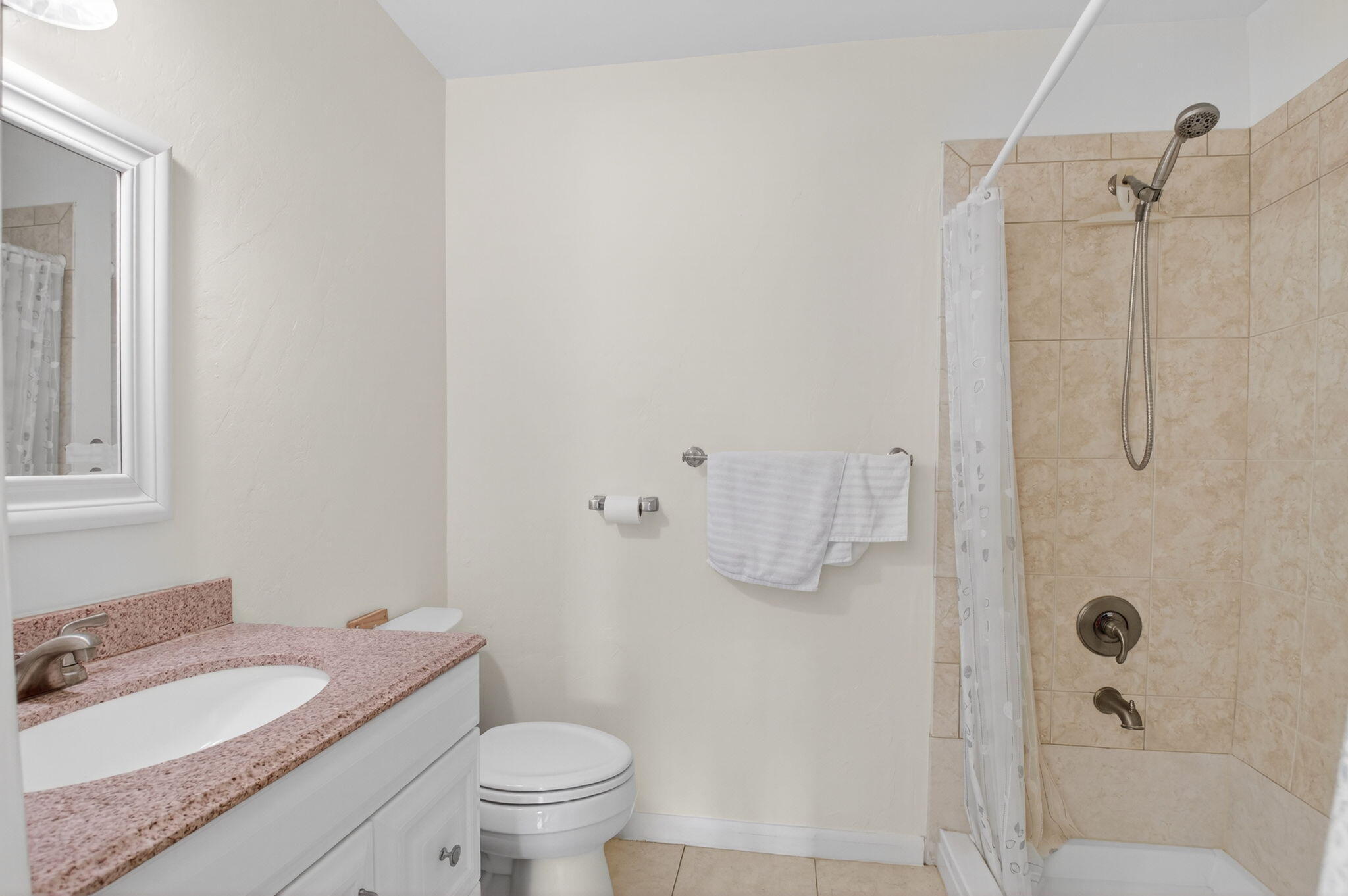 13984 Vía Flora B Property Photo 24