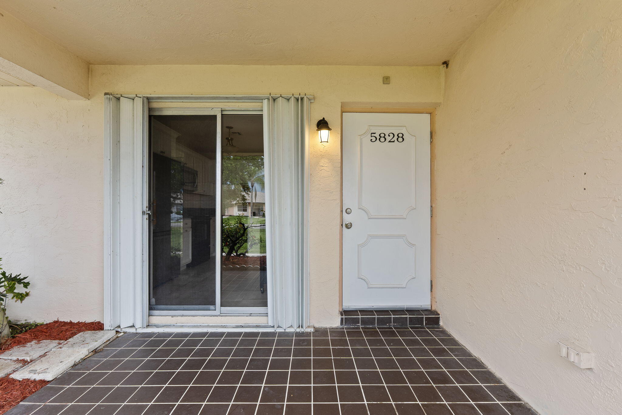 5828 Honeybell Court Property Photo 3