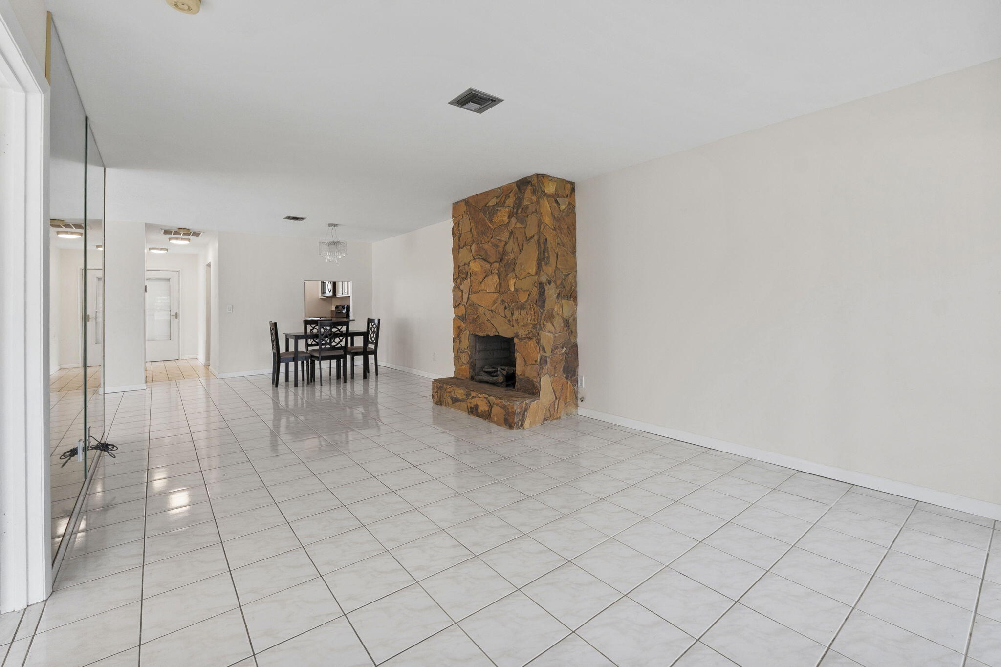 5828 Honeybell Court Property Photo 8