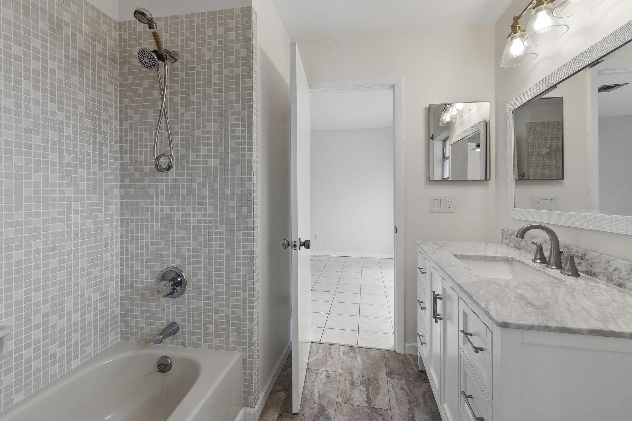 5828 Honeybell Court Property Photo 17