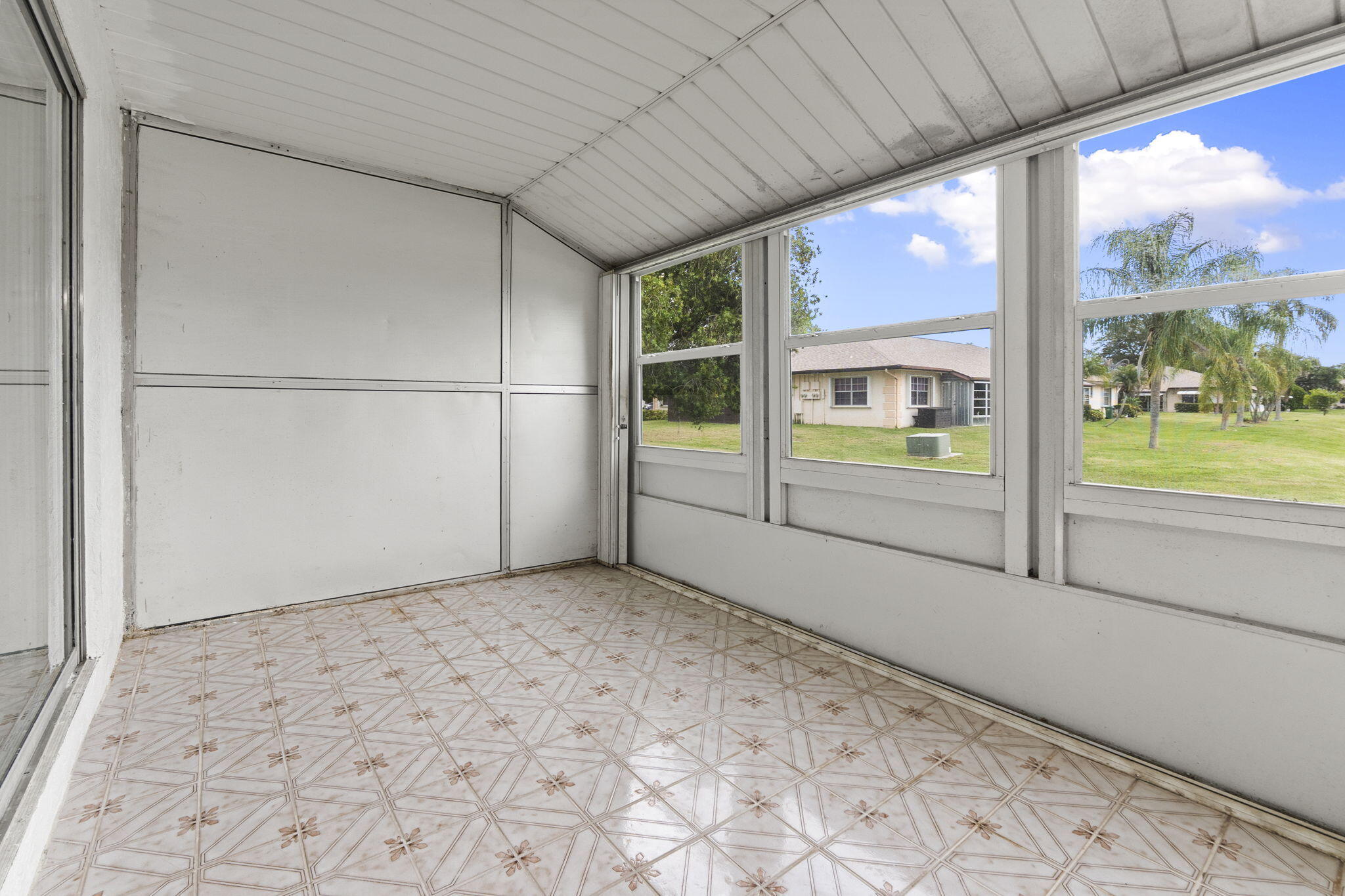 5828 Honeybell Court Property Photo 19